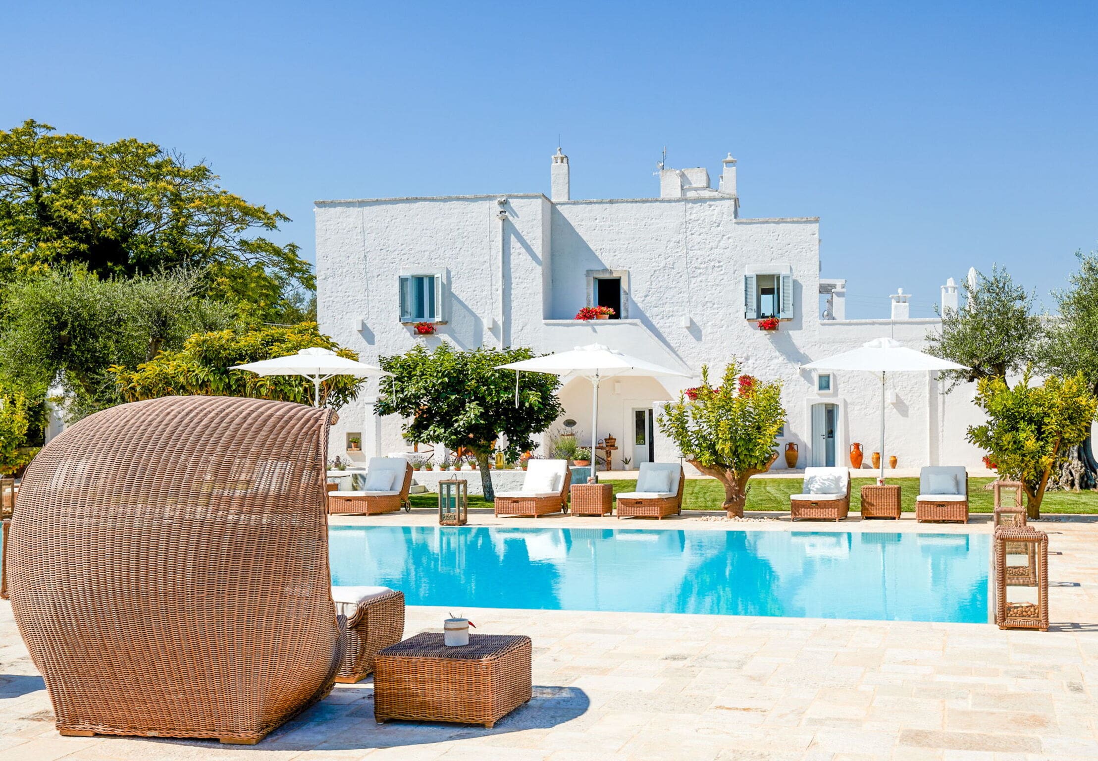 Trullo Gelsomino Polignano: Luxury 8-Bedroom Villa with Swimming Pool, Polignano a Mare