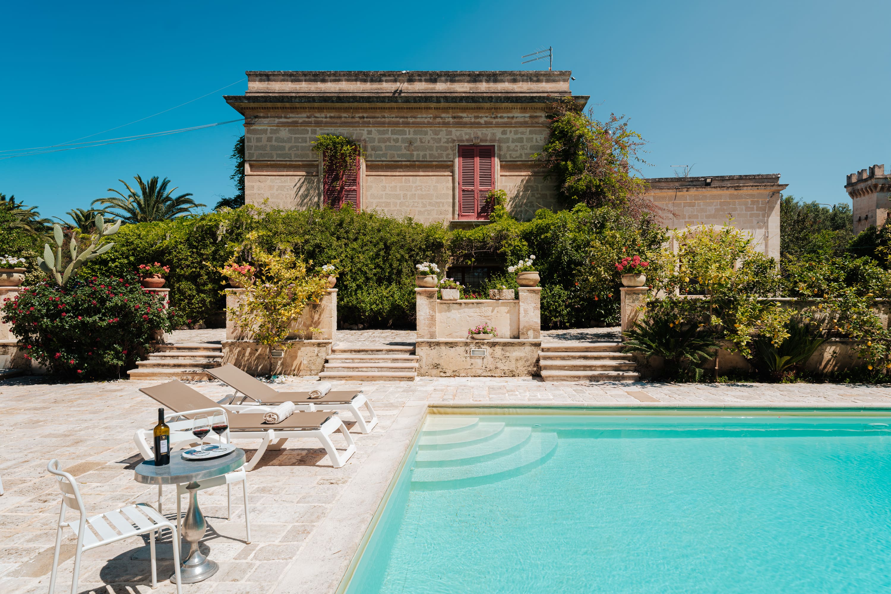 Trullo Gravina Grottaglie: Charming 4-Bedroom Villa with Pool, Grottaglie, Puglia
