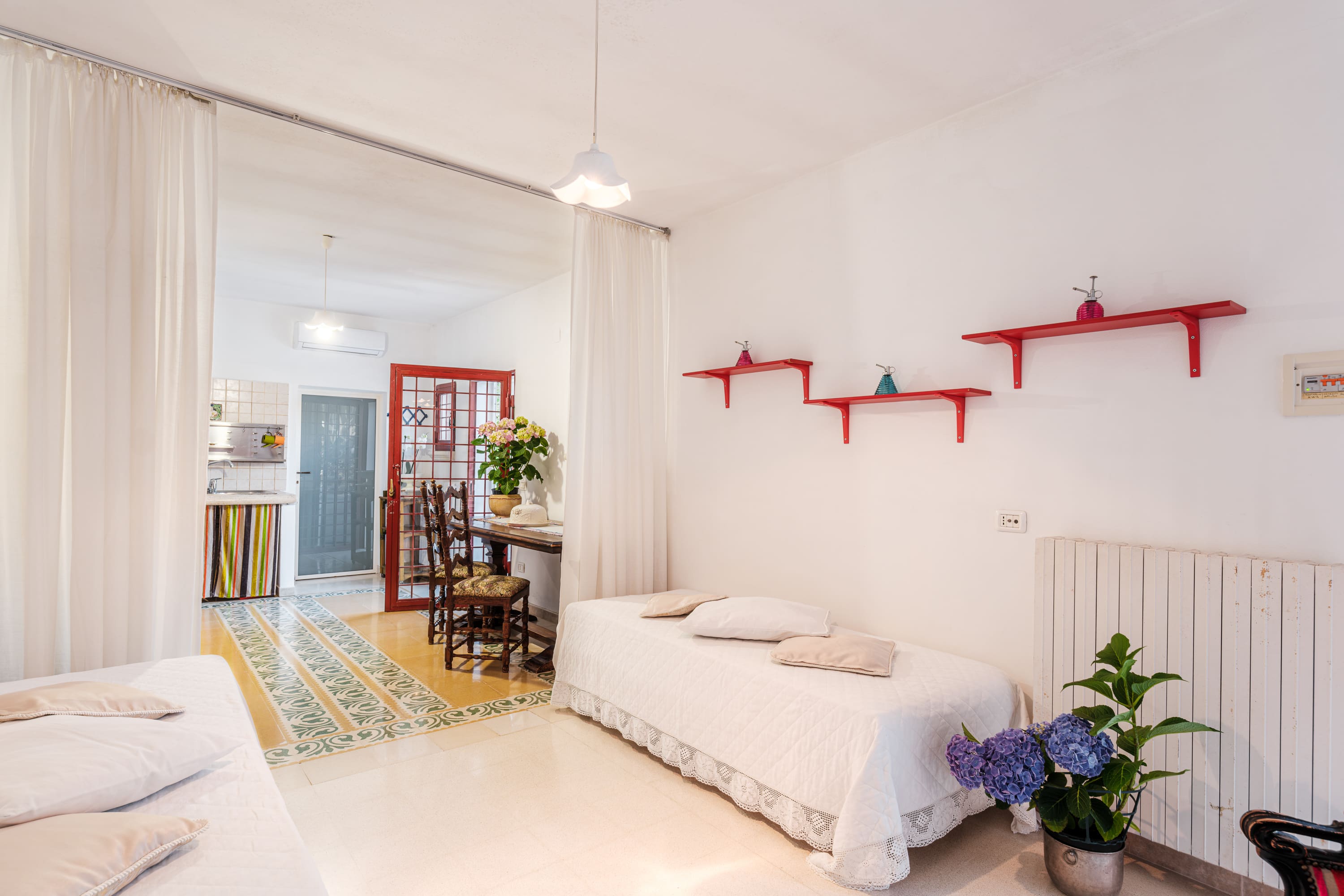 Trullo Gravina Grottaglie: Charming 4-Bedroom Villa with Pool, Grottaglie, Puglia