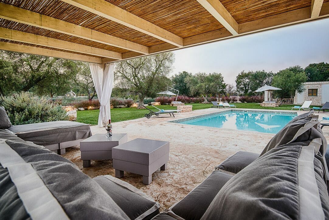 Trullo Mandorlo Ostuni: Luxury 4-Bedroom Apartment with Private Pool, Ostuni