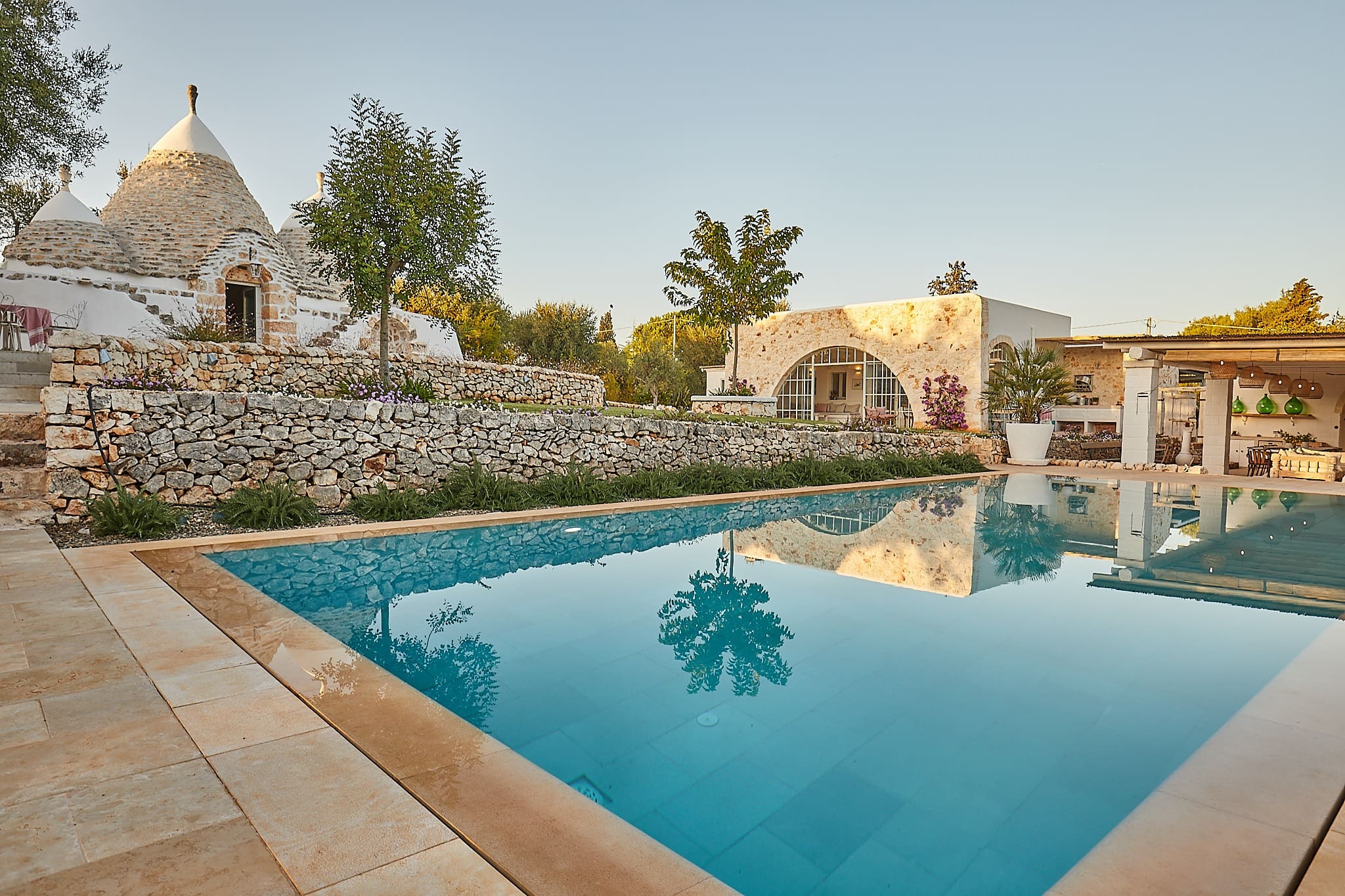 Trullo Oliveto Ostuni Ostuni 8: Exquisite 6-Bedroom Villa with Private Pool, Ostuni