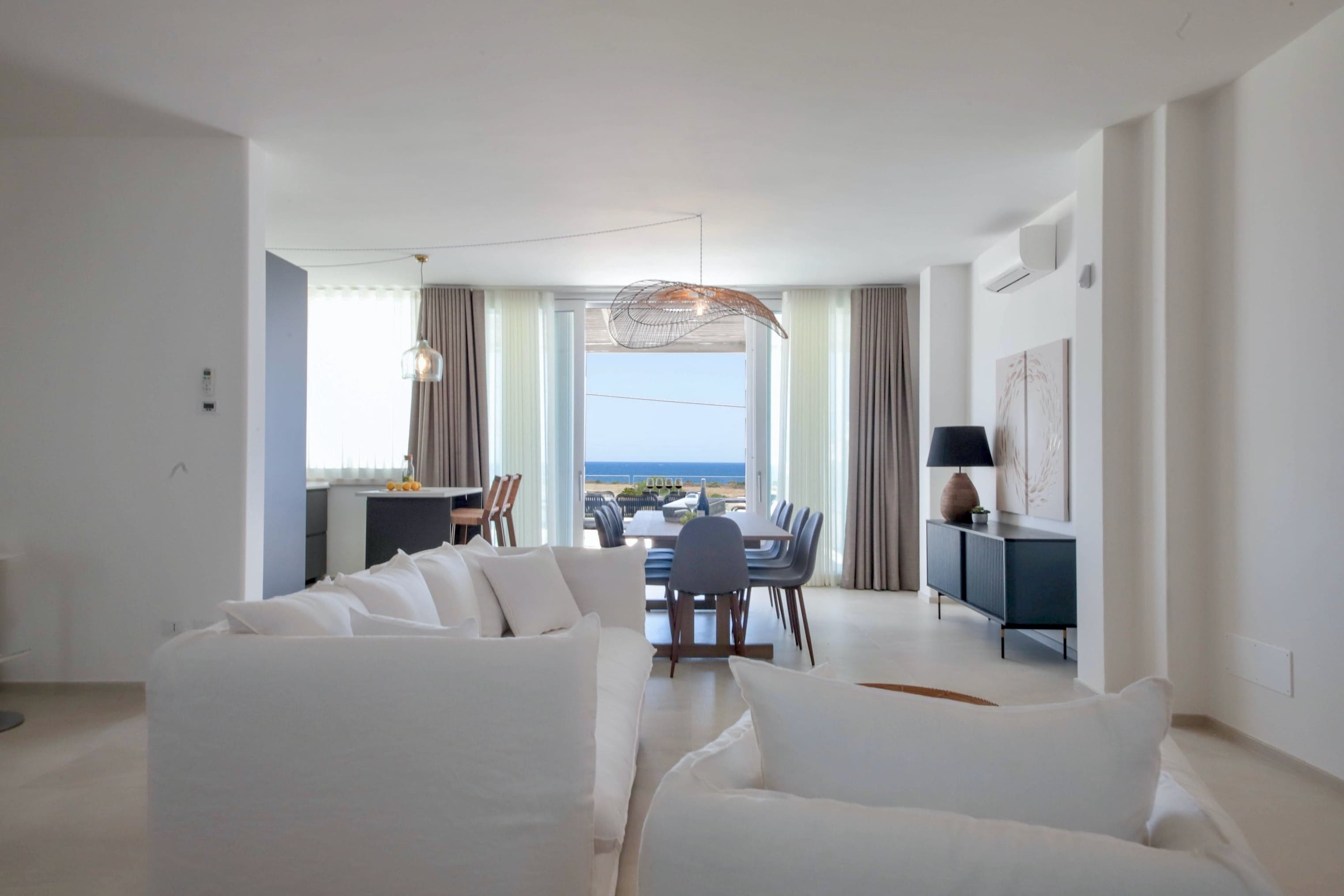 Trullo Sirocco Monopoli: Luxury 5-Bedroom Apartment with Seaview and Pool, Monopoli