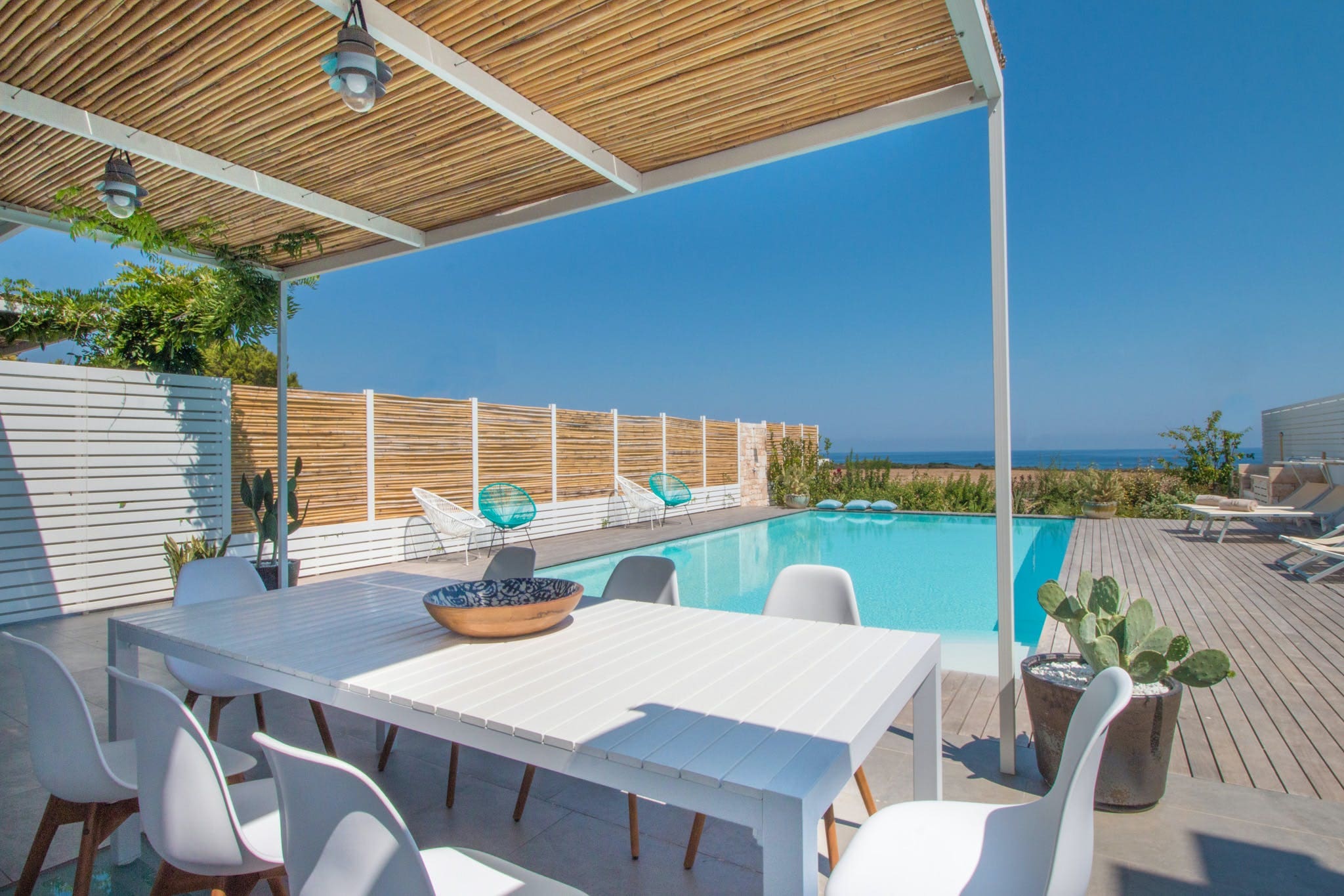 Trullo Torre Monopoli: Opulent 5-Bedroom Apartment with Sea Views and Pool, Monopoli