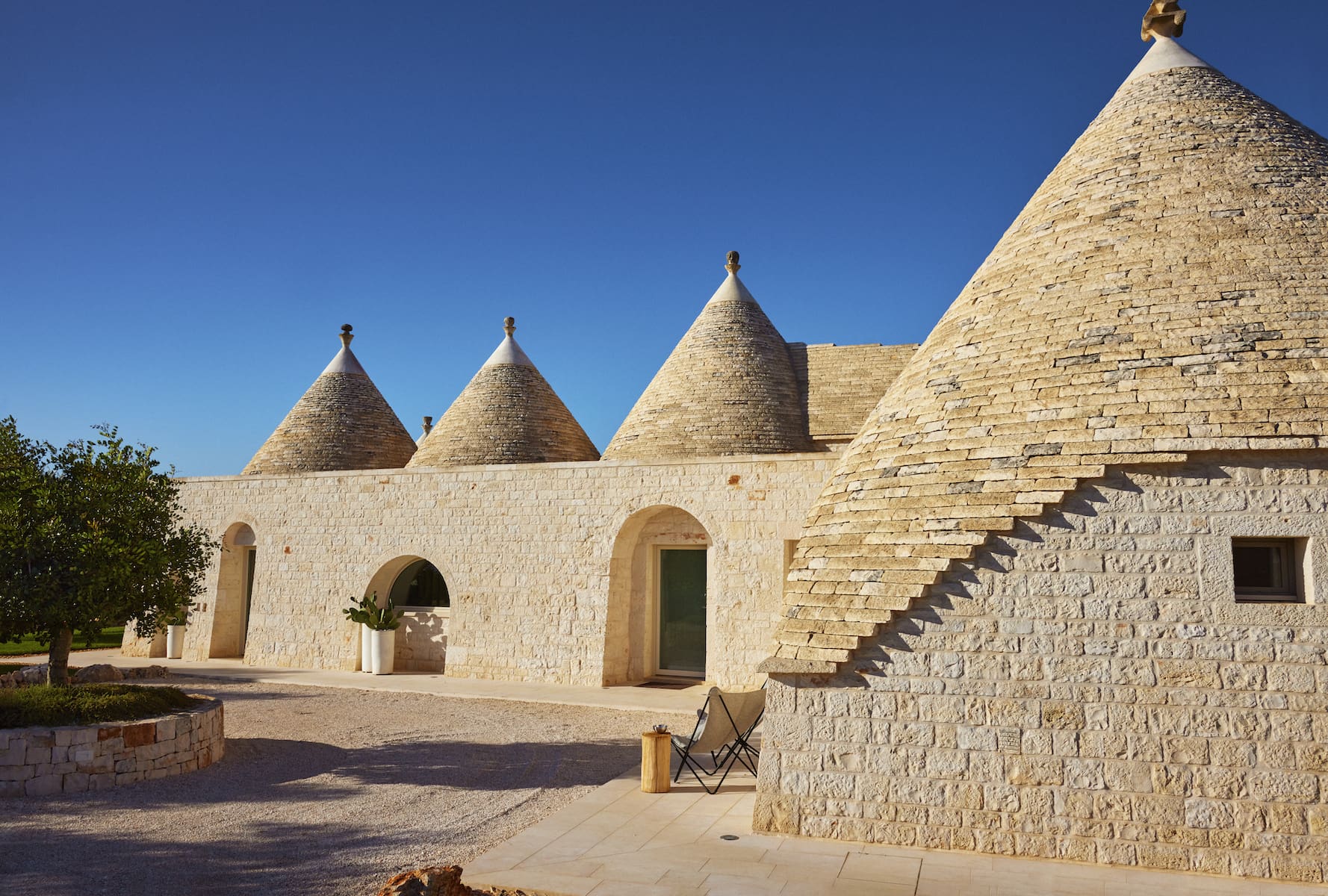 Trullo Uliveto Martina Franca: Elegant 6-Bedroom Villa with Heated Pool, Martina Franca