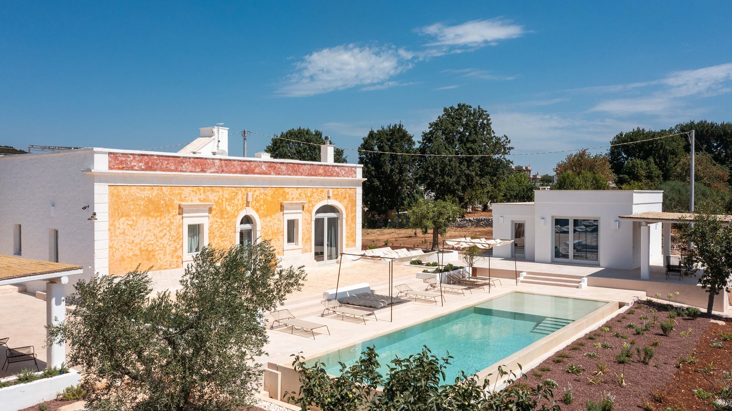 Trullo Valle Martina Martina Franca: Luxury 5-Bedroom Apartment with Infinity Pool, Martina Franca