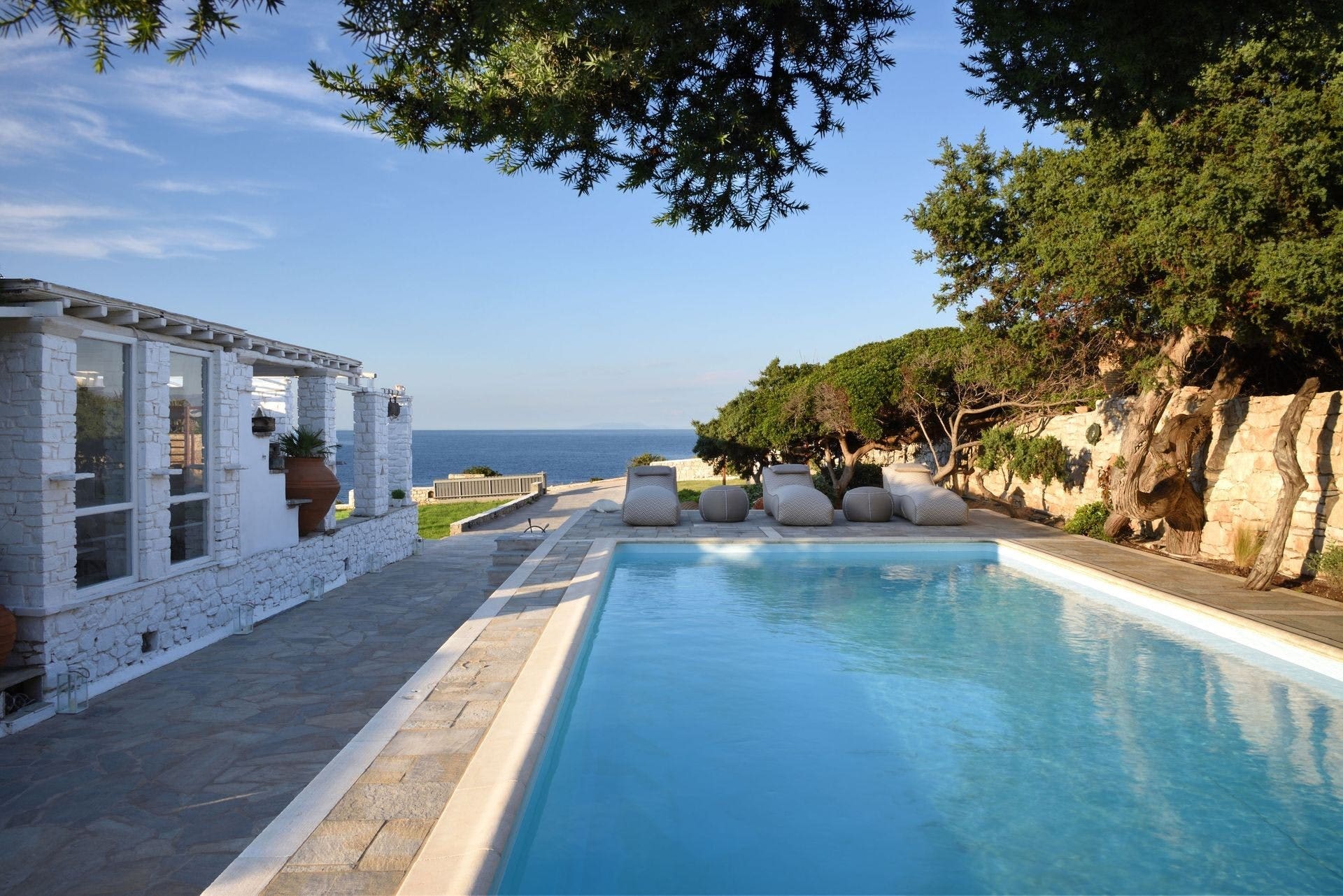 Villa Aghios Paros: Spacious 5-Bedroom Beachfront Apartment with Pool, Paros