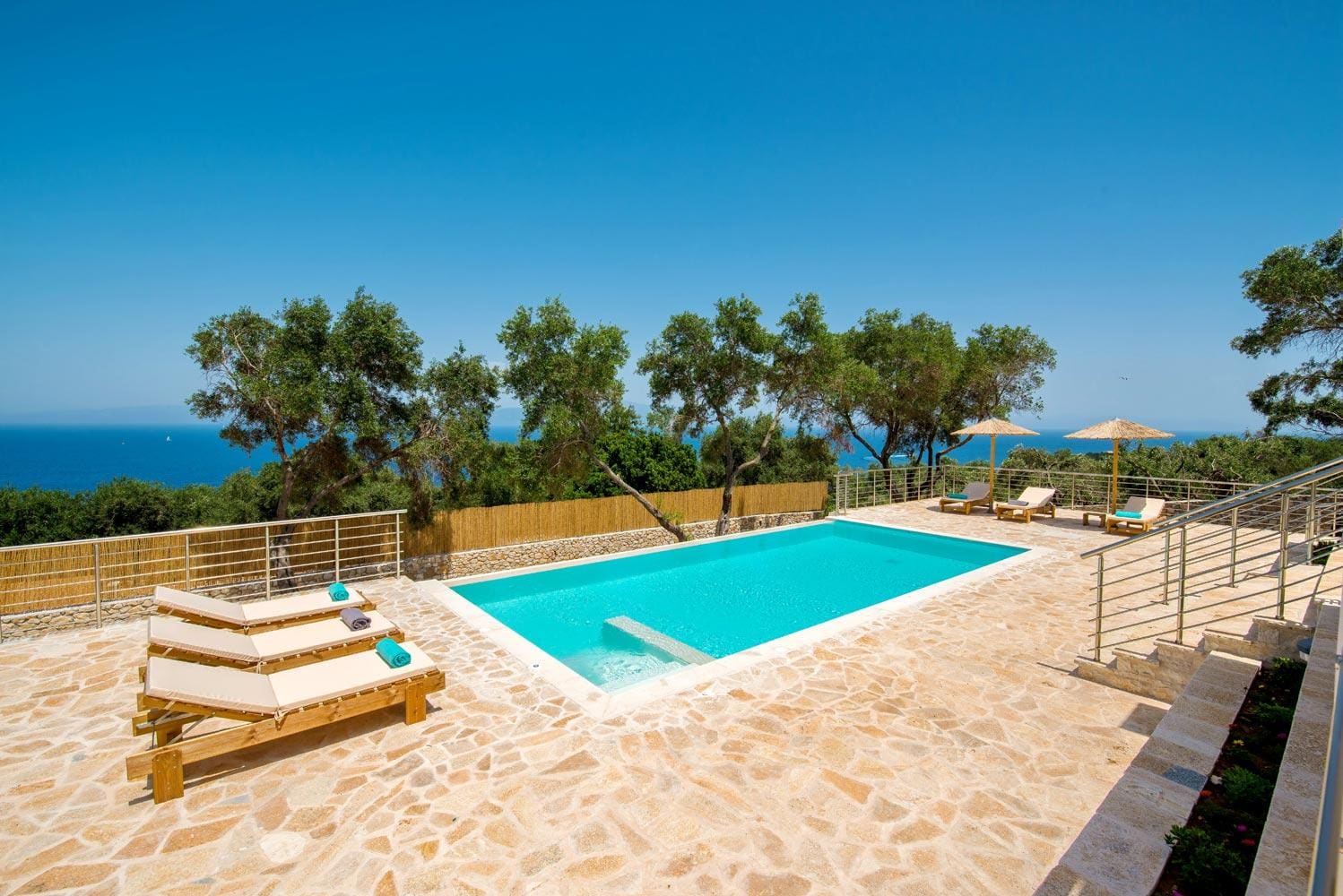 Villa Agia Paxi: Luxury 4-Bedroom Apartment with Stunning Sea Views, Paxi