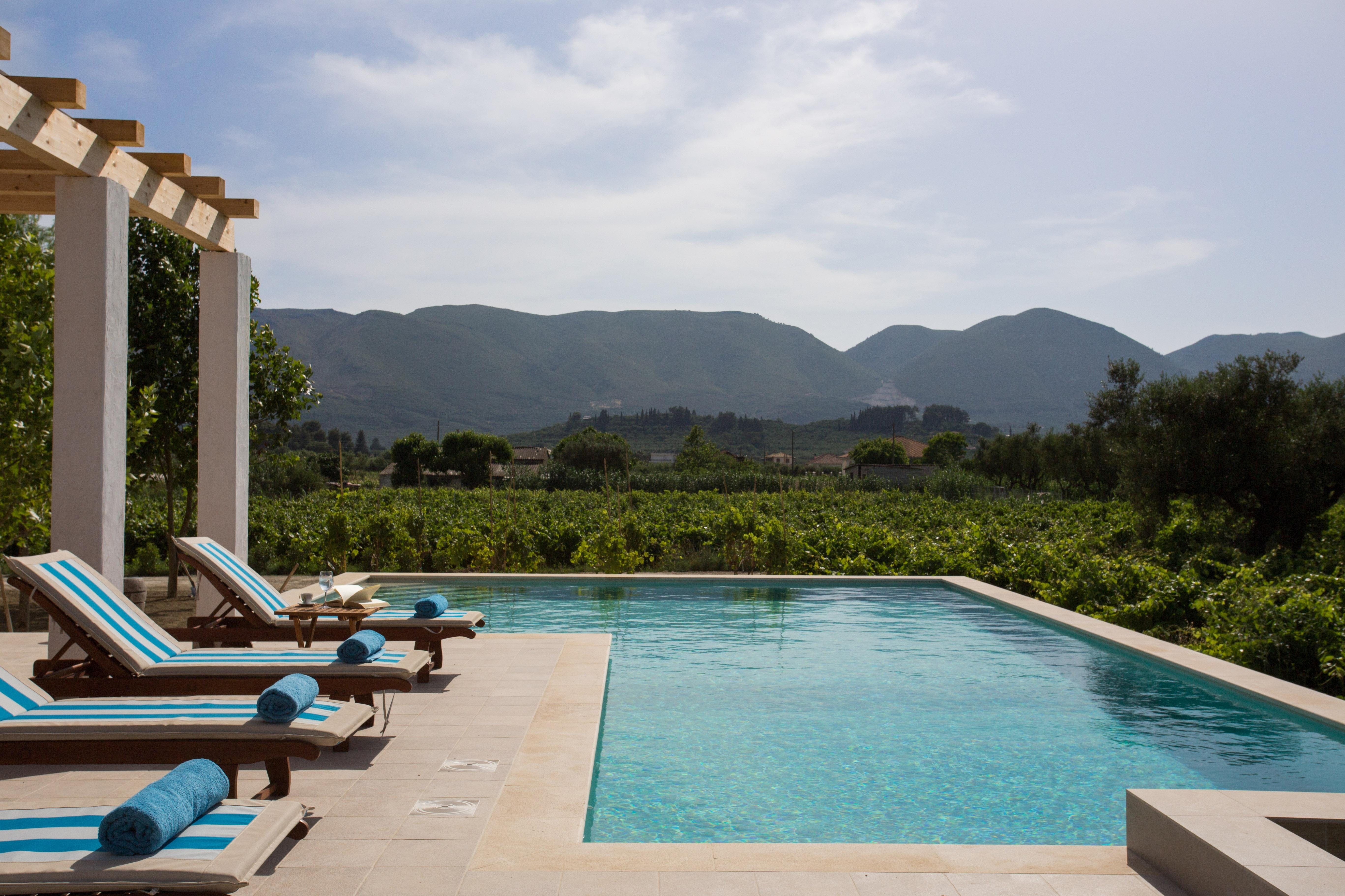 Villa Agios Kyriakos Tsilivi: Luxury 3-Bedroom Apartment with Private Pool and BBQ, Tsilivi, Zakynthos