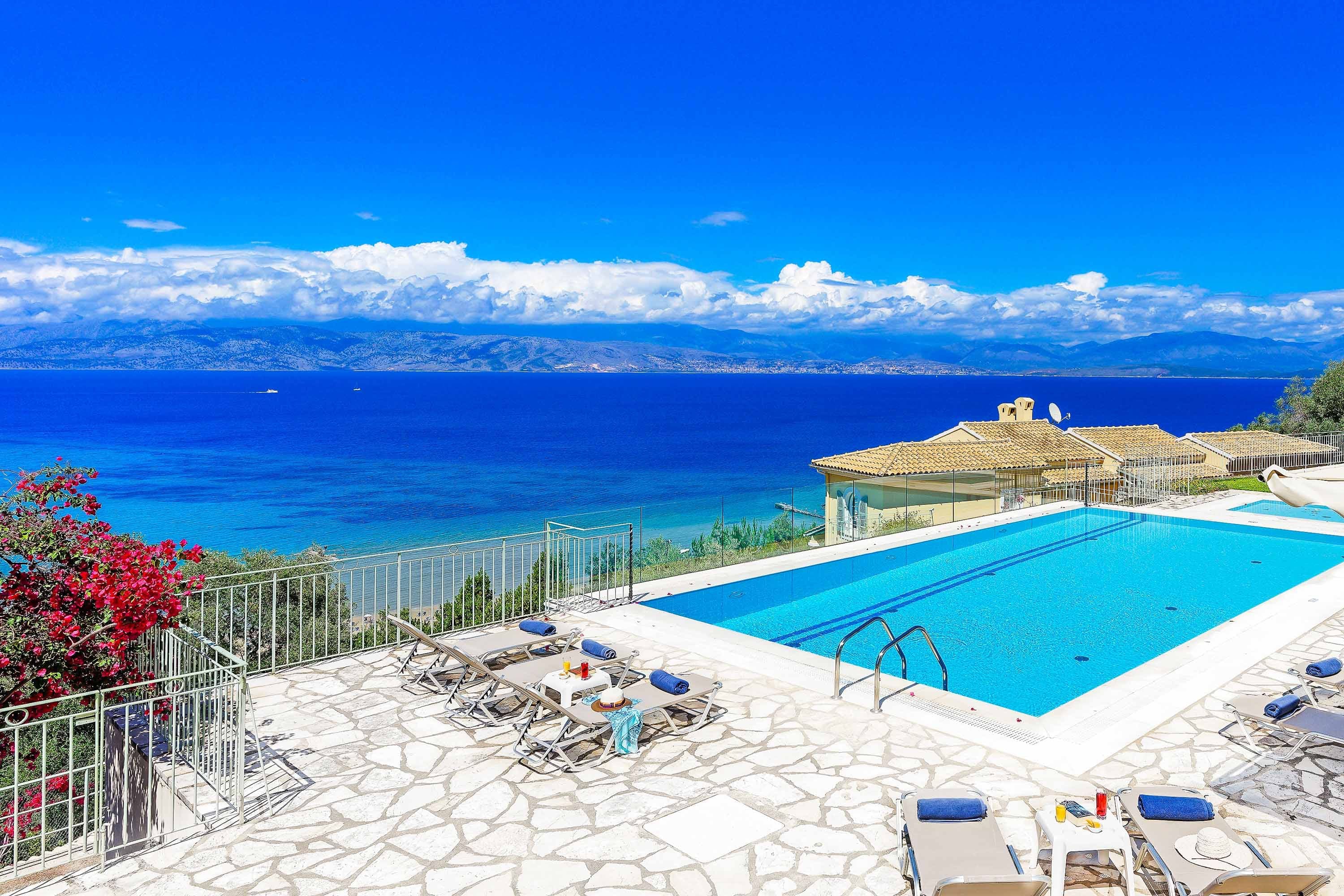 Villa Agnelli Kassiopi: Spacious 6-Bedroom Villa with Tennis Court and Sea Views, Kassiopi