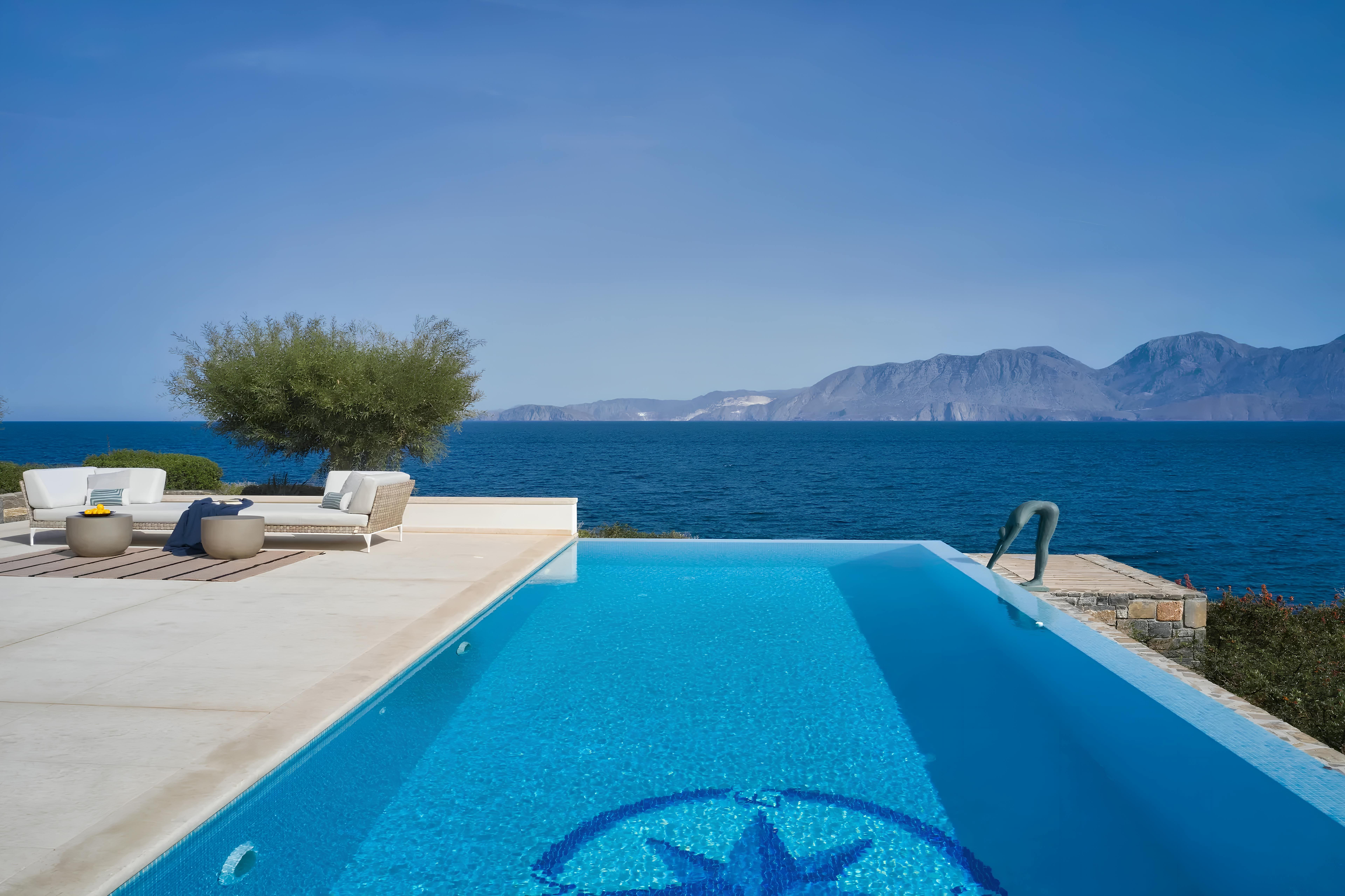 Villa Akrotiri Crete: Exclusive 6-Bedroom Luxury Villa with Infinity Pool and Sea Views, Crete