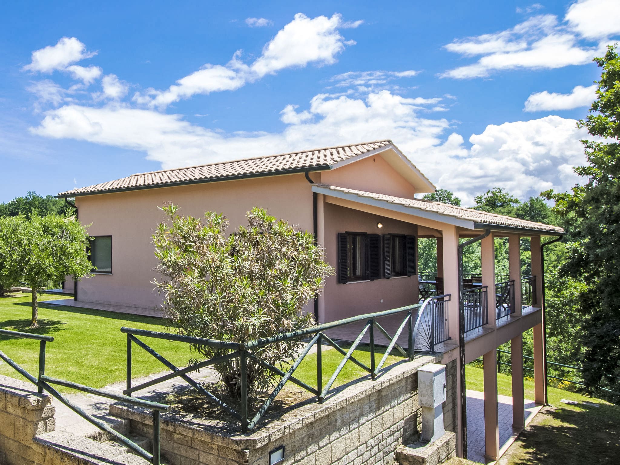 Villa Aldobrandeschi Pitigliano: Elegant 4-Bedroom Villa at Thermal Resort with Wellness Spa in Medieval Tuscany