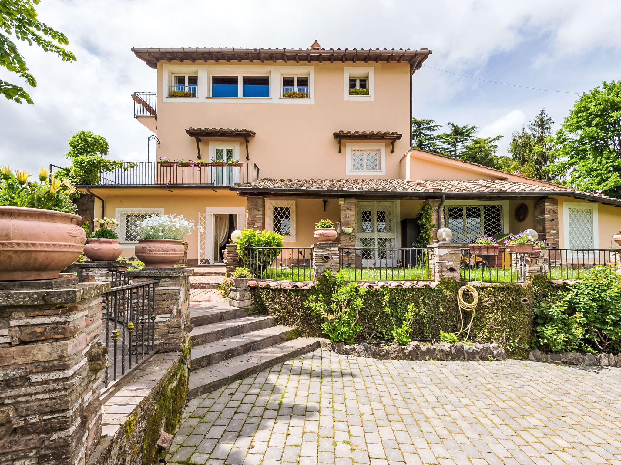 Villa Algido Rocca di Papa: Spectacular 4-Bedroom Villa with Private Pool and Panoramic Views in the Alban Hills Italy