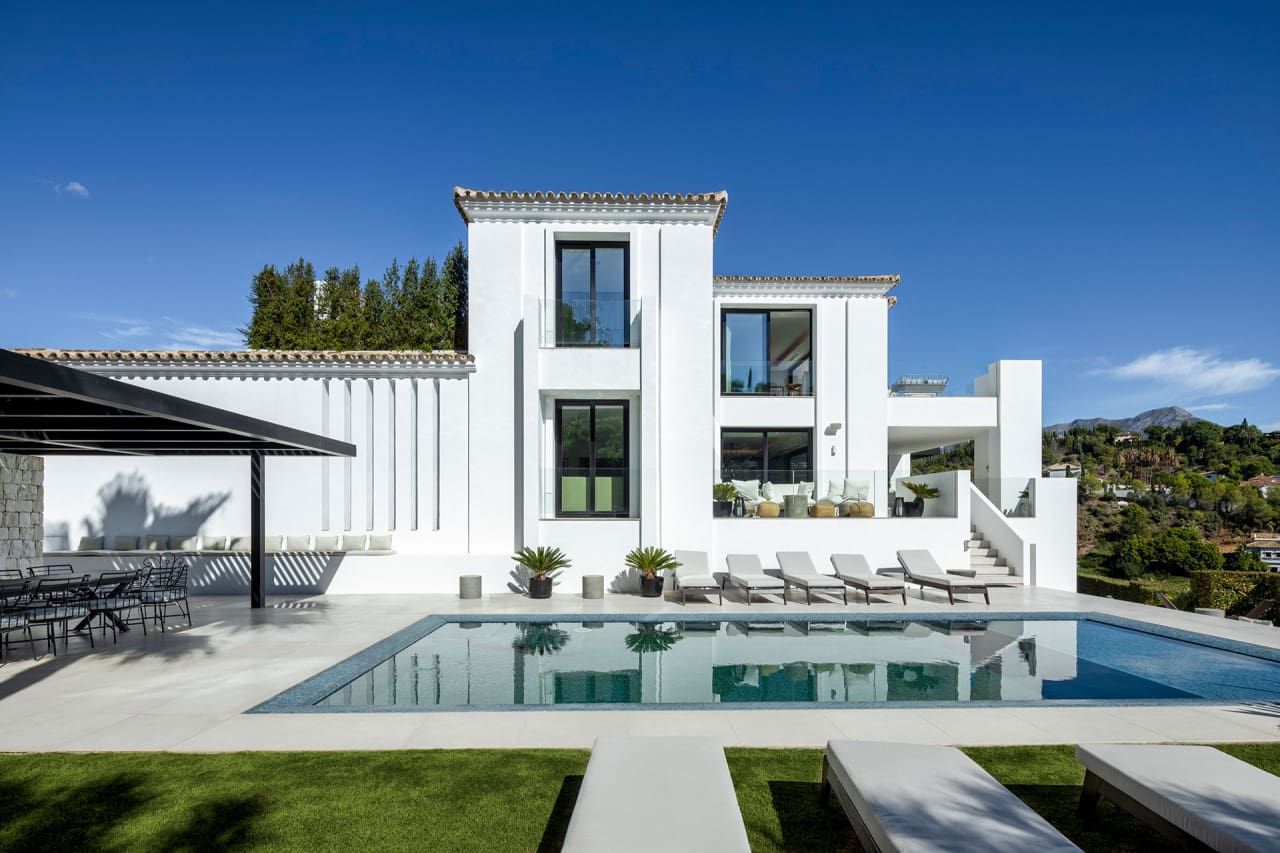 Villa Almijara San Pedro San Pedro de Alcántara 2: Luxury 5-Bedroom Villa with Seaview, San Pedro de Alcántara