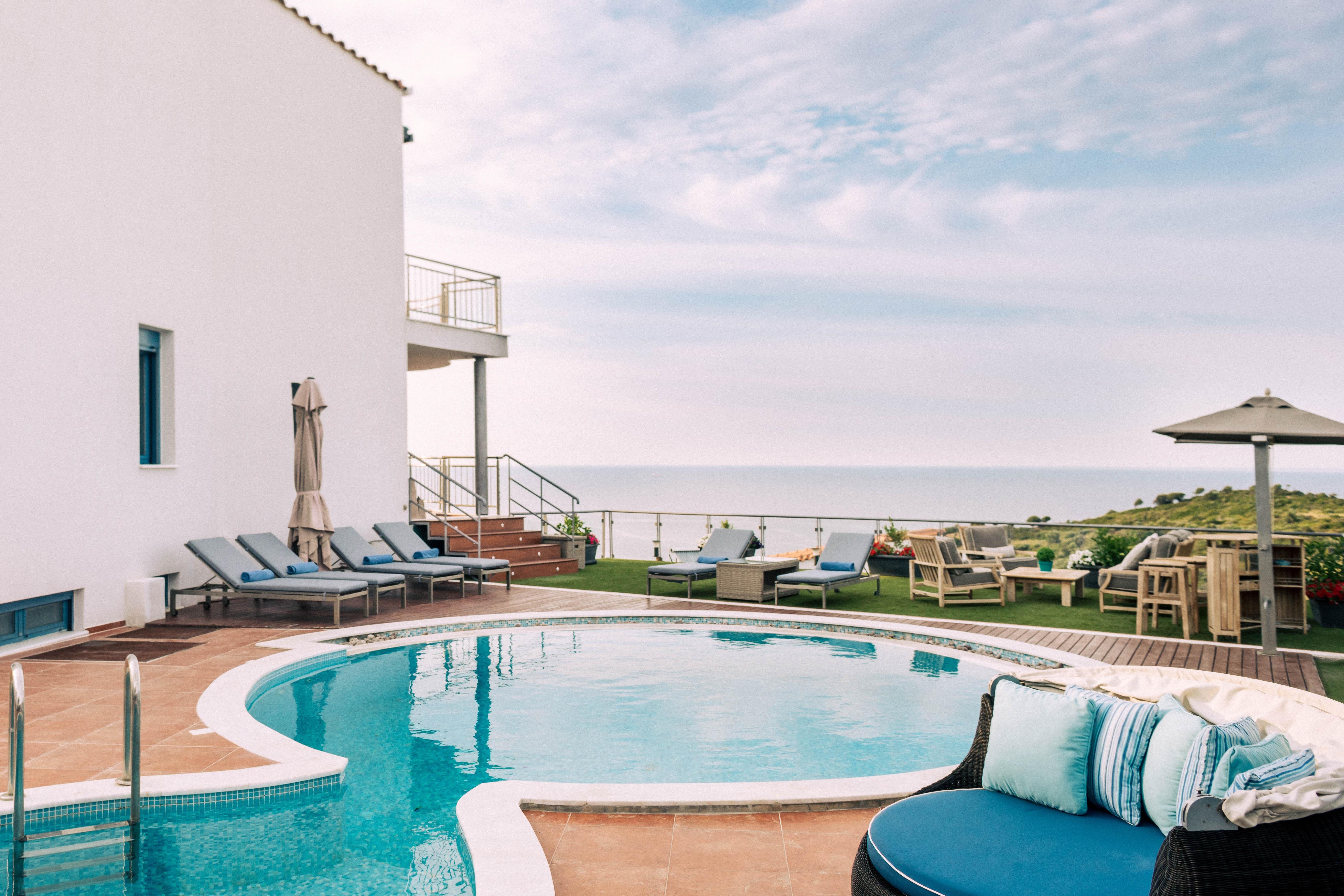 Villa Alonissos Skiathos: Elegant 5-Bedroom Apartment with Seaview Pool, Skiathos