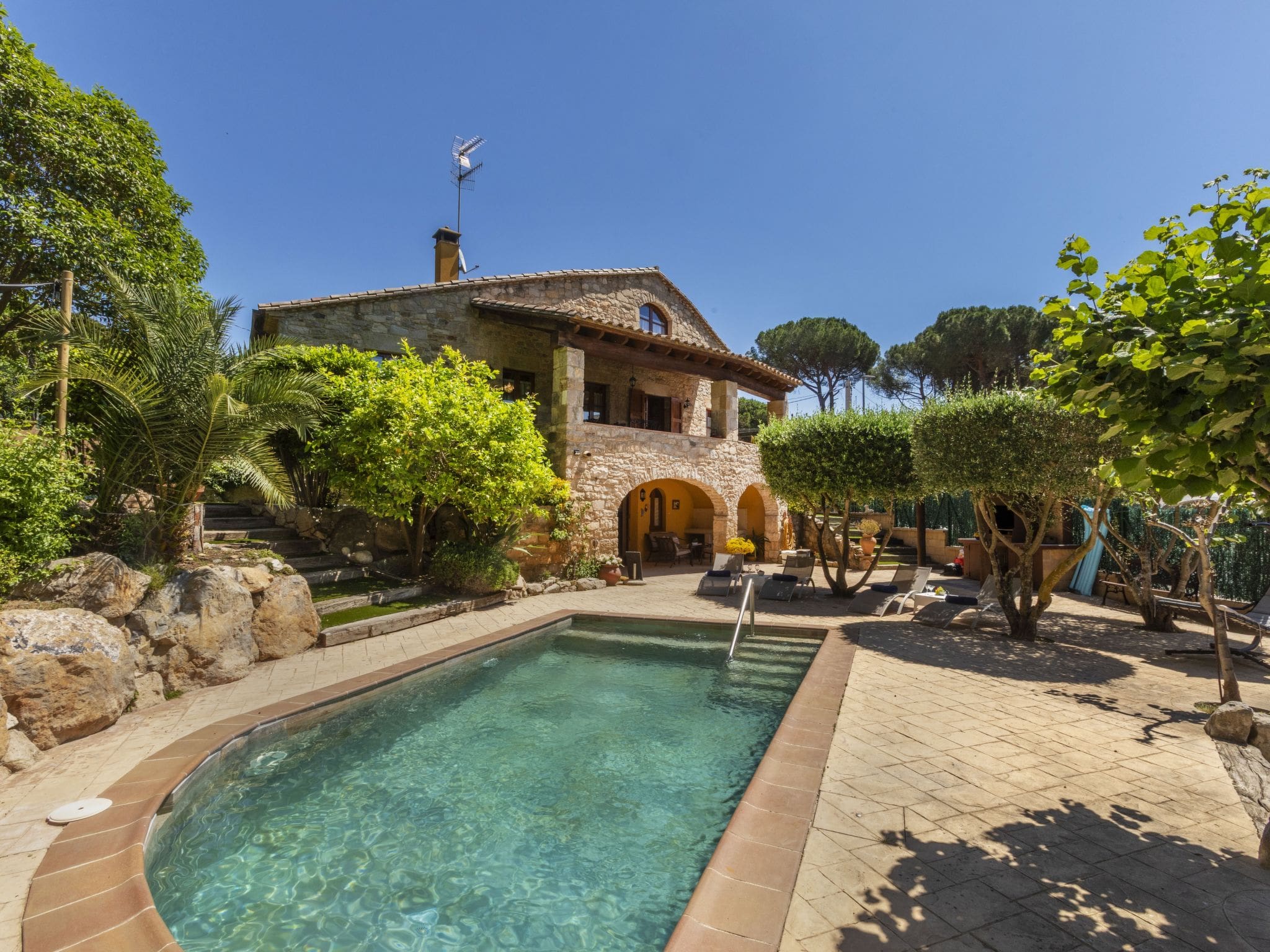 Villa Ametller Calonge: Spacious 4-Bedroom Family Villa with Private Pool and Games Room in Costa Brava