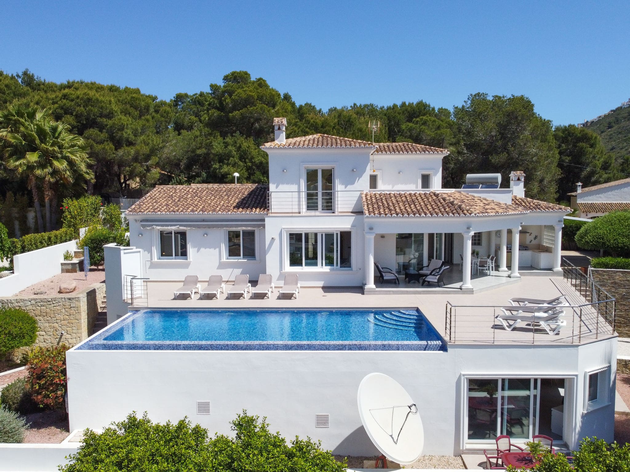 Villa Ampolla Moraira: Spacious 4-Bedroom Mediterranean Villa with Private Pool and Garden in Costa Blanca Spain