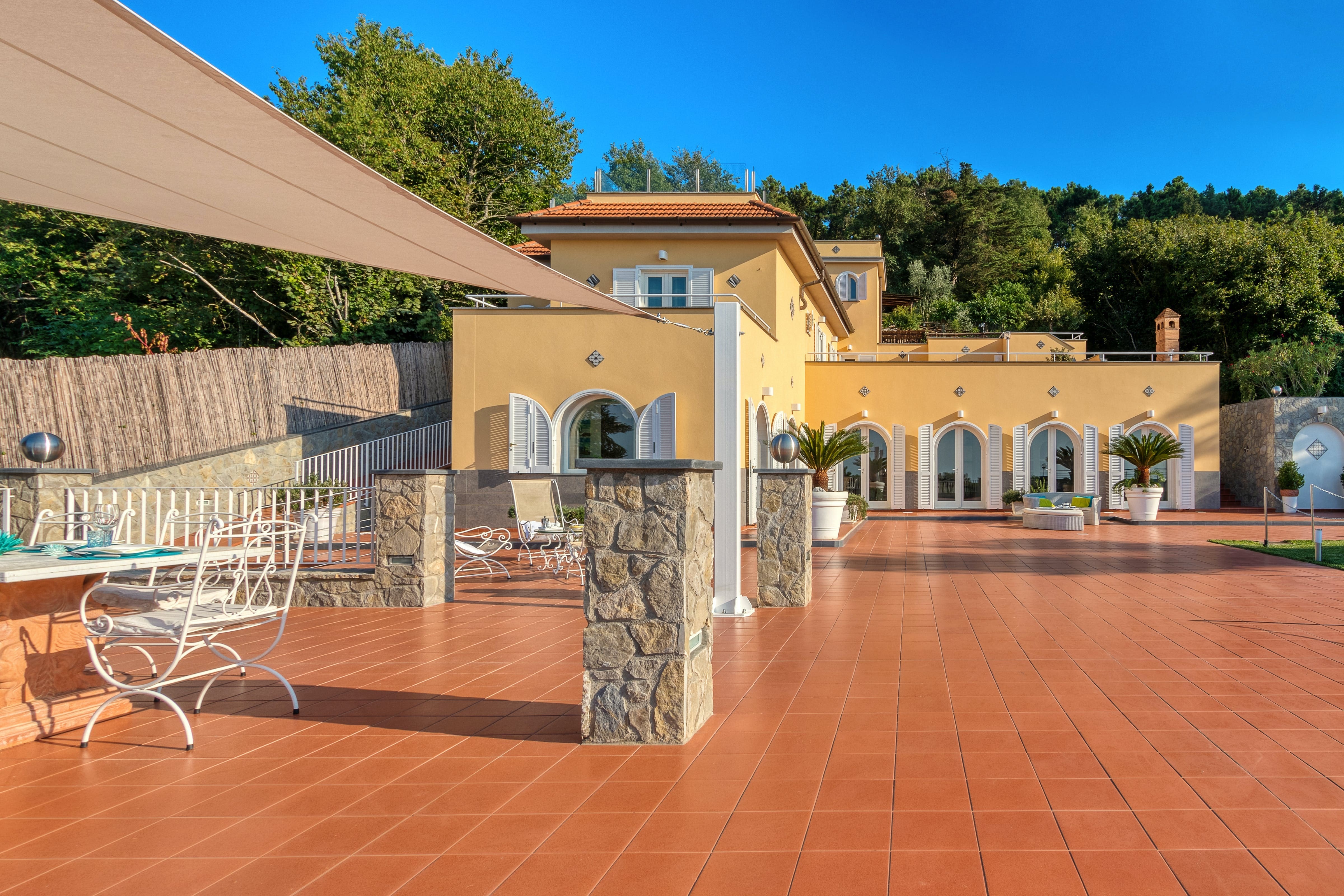 Villa Azzurro Sorrento: Luxury 5-Bedroom Villa with Seaview and Pool, Sorrento