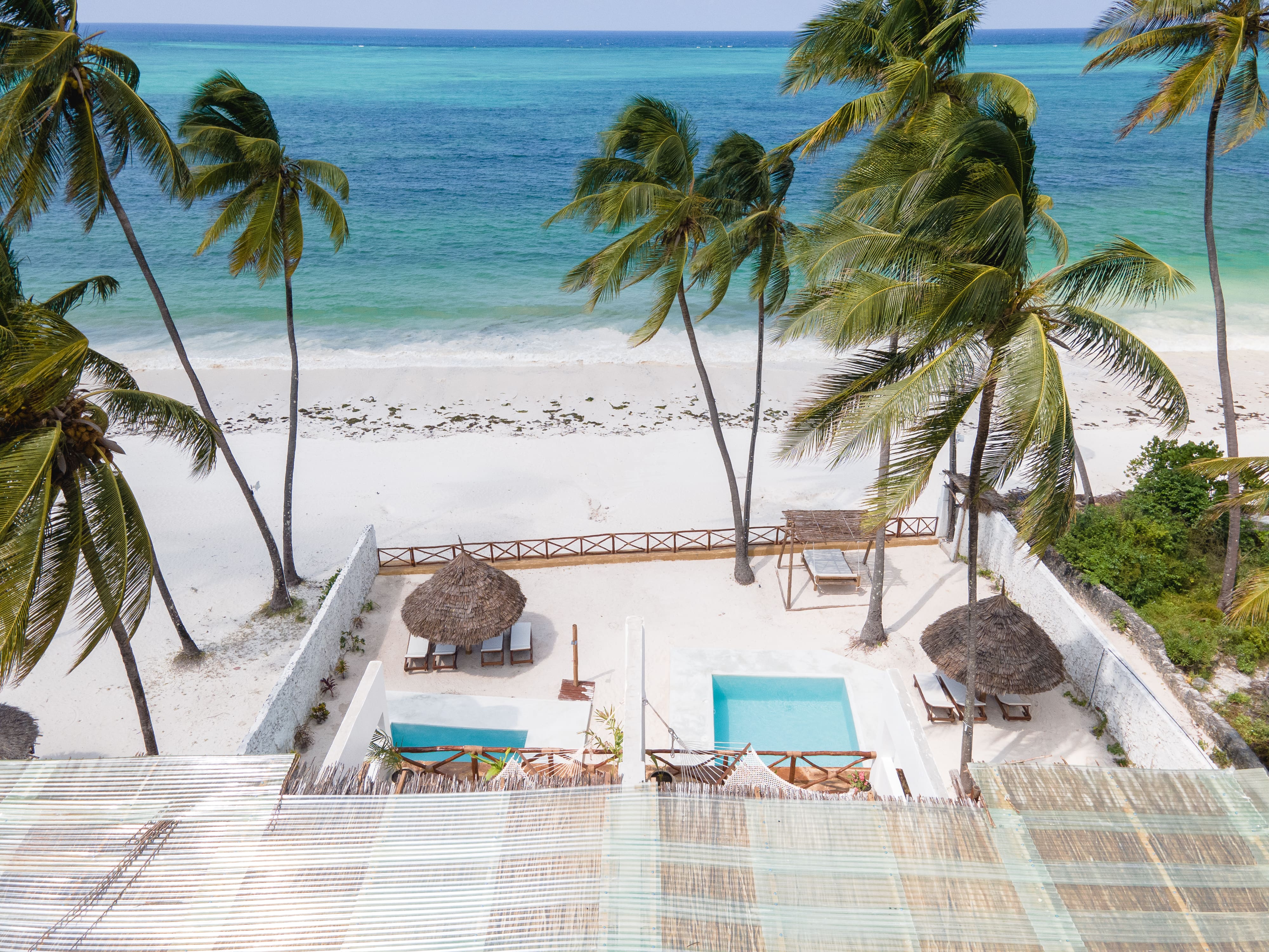 Villa Bahari Bwejuu: 6-Bedroom Luxury Villa with Seaview and Beachfront, Tanzania