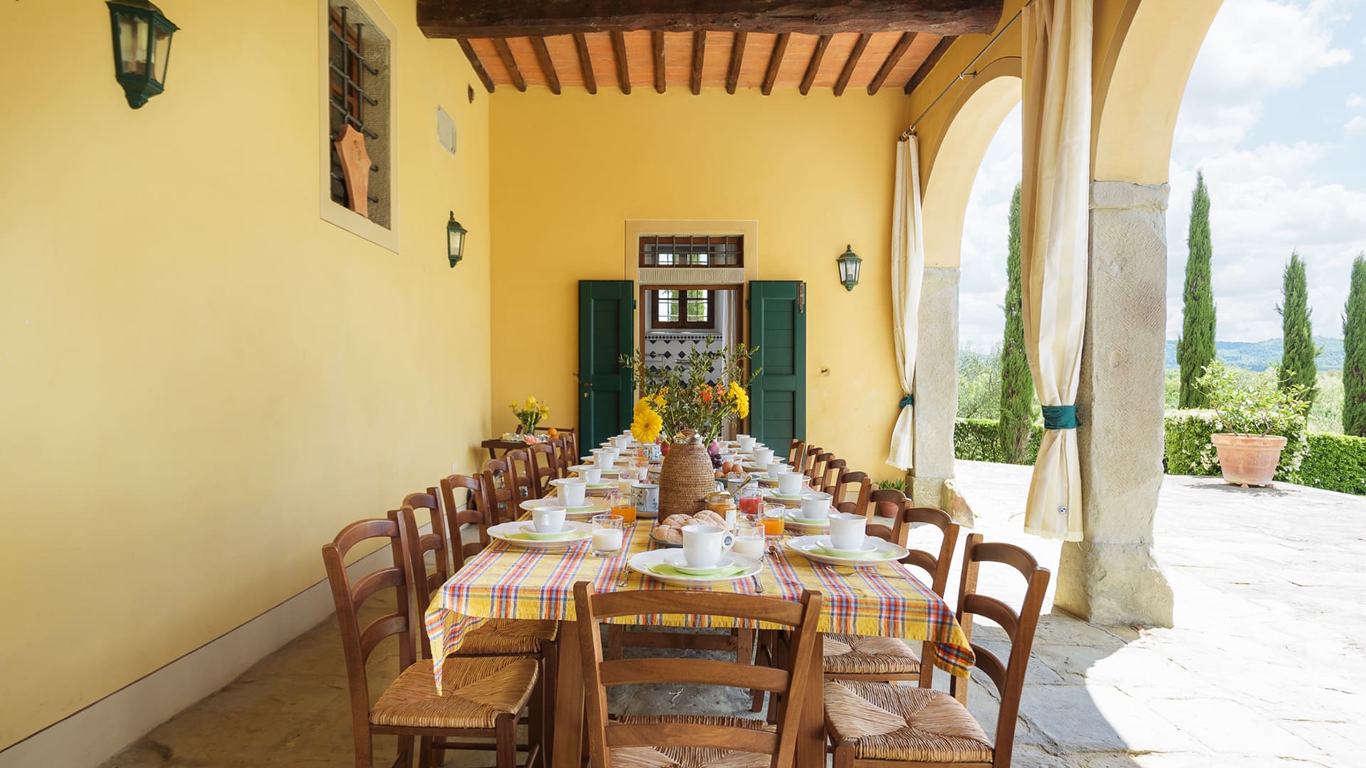 Villa Balze Cortona: Luxury 9-Bedroom Villa with Pool and Scenic Views, Val di Chiana