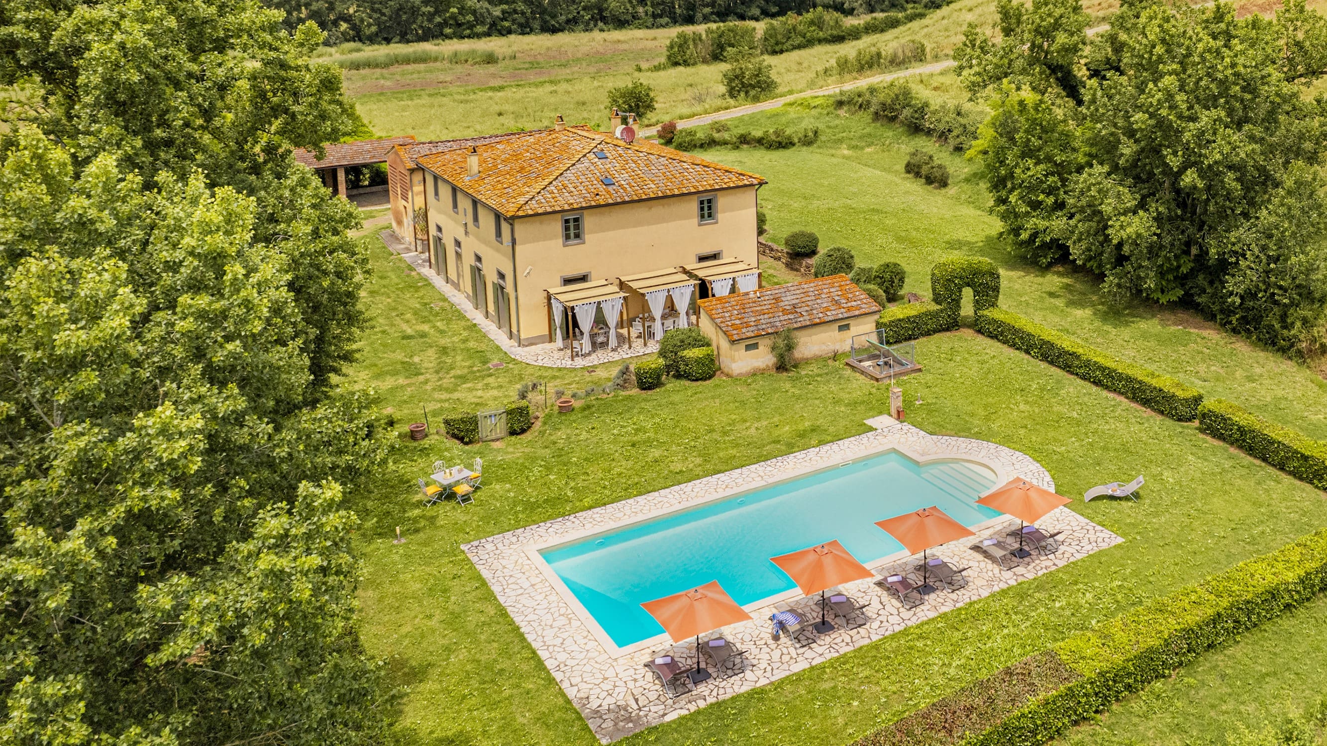 Villa Balze San Miniato: Luxury 4-Bedroom Villa with Private Pool, San Miniato