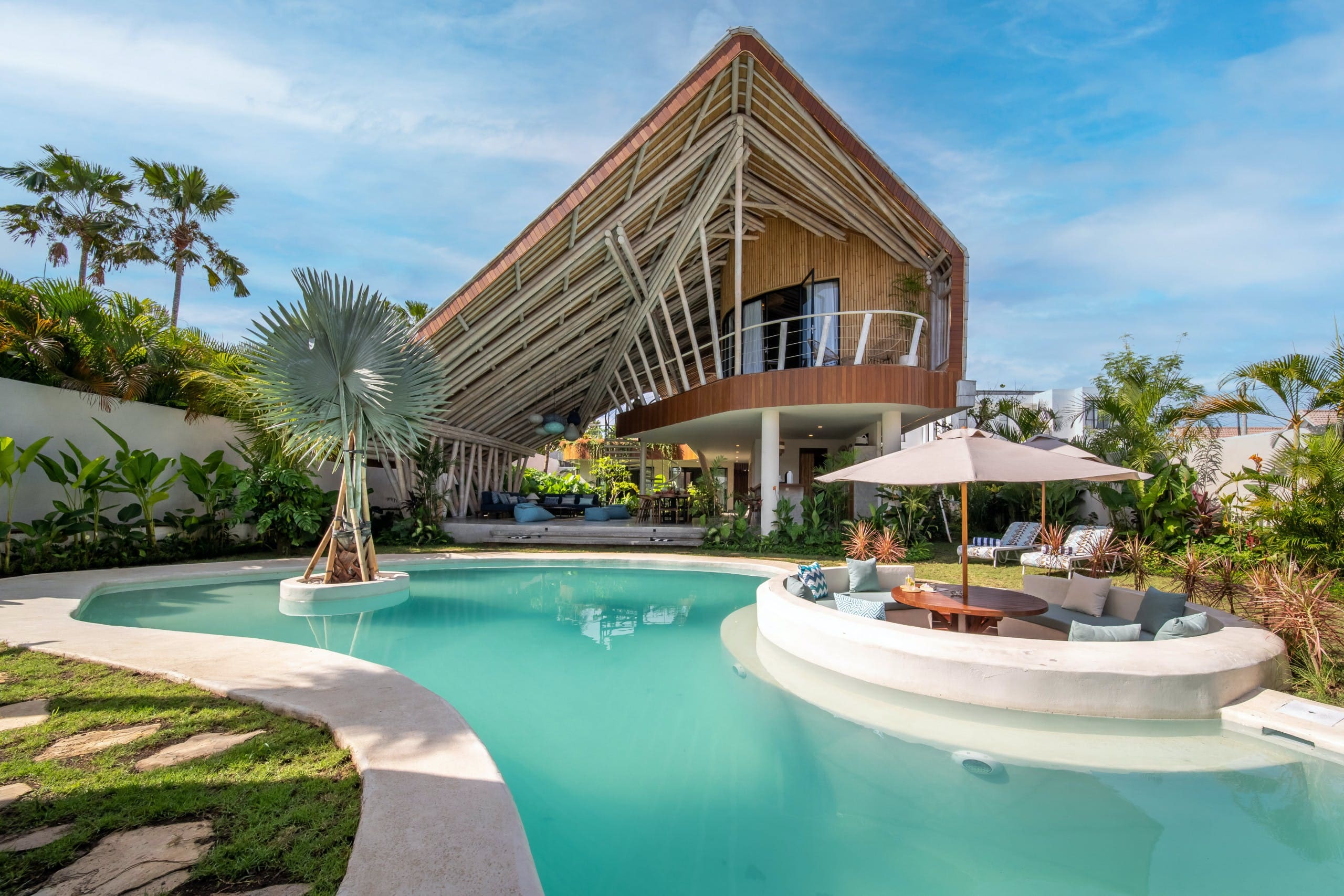 Villa Bambu Umalas: Luxury 5-Bedroom Villa with Seaview and Pool, Bali