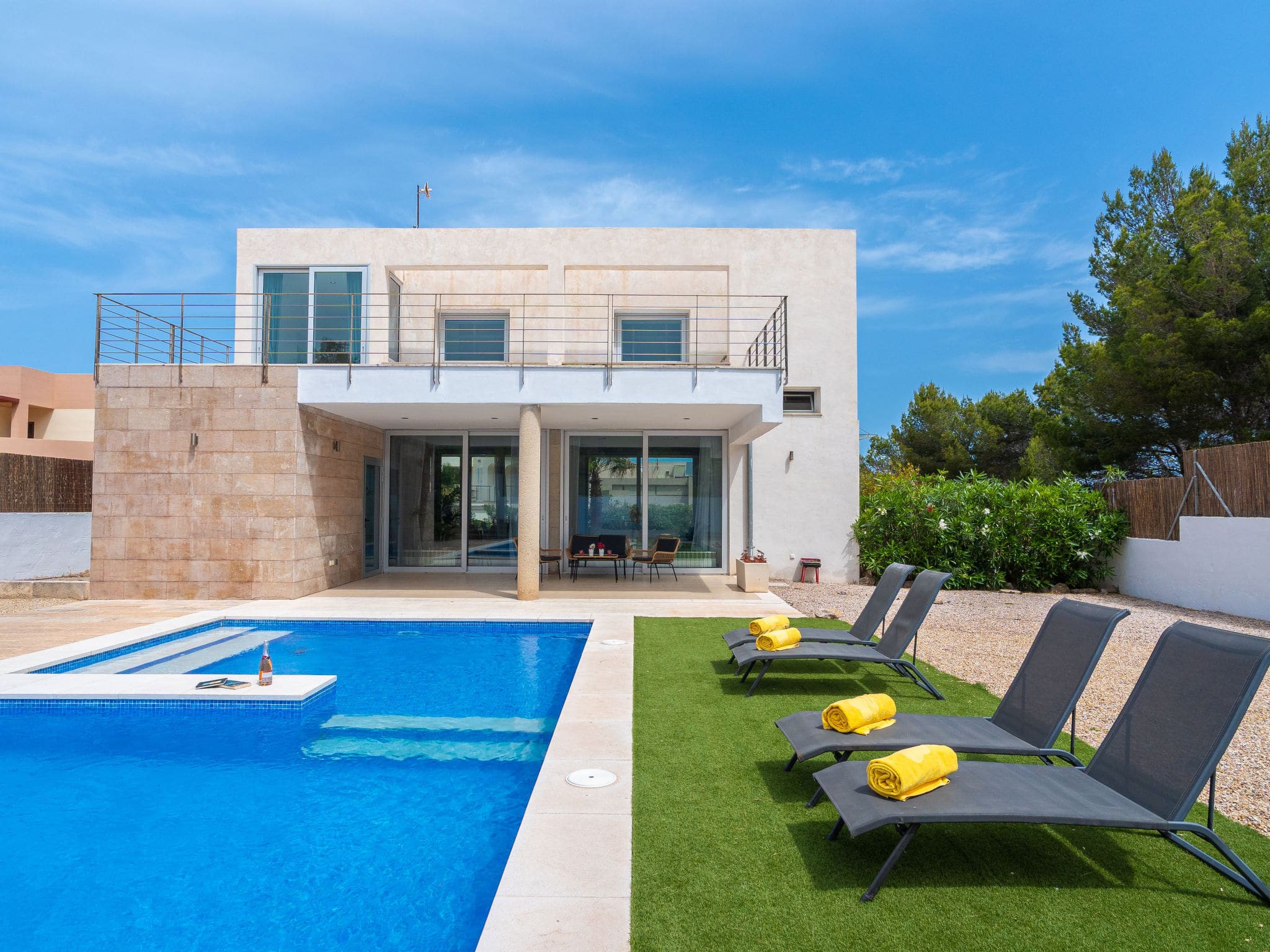 Villa Betlem Colònia: Exclusive 3-Bedroom Beachfront Villa with Private Pool and Sea Views in Mallorca