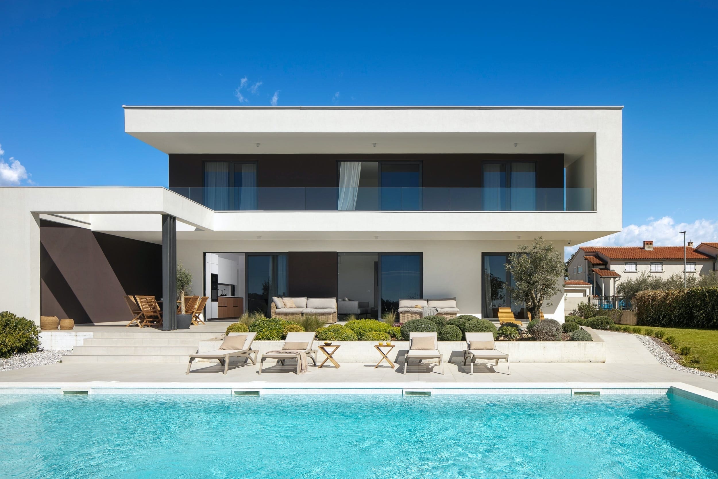 Villa Bora Pula: Luxury 4-Bedroom Villa with Saltwater Pool and Seaview, Istria