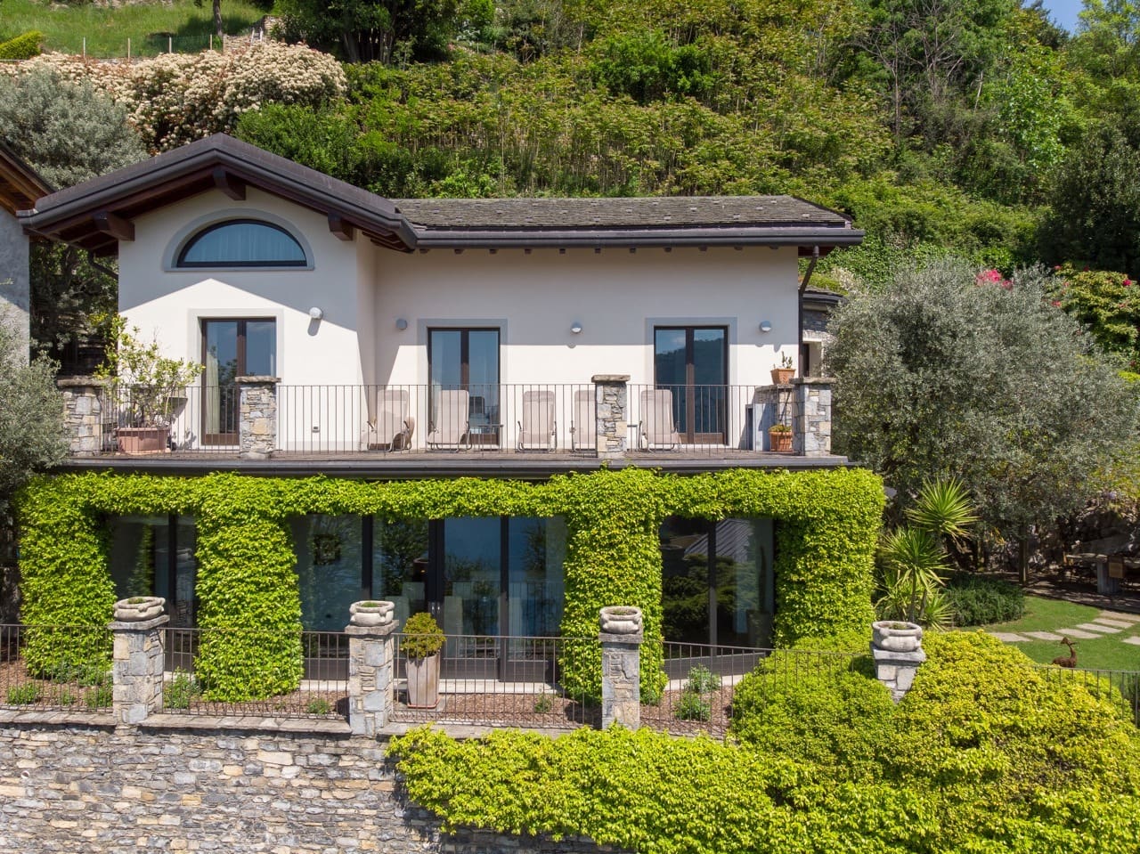 Villa Breva Cernobbio: Elegant 3-Bedroom Villa with Stunning Lake Views, Cernobbio