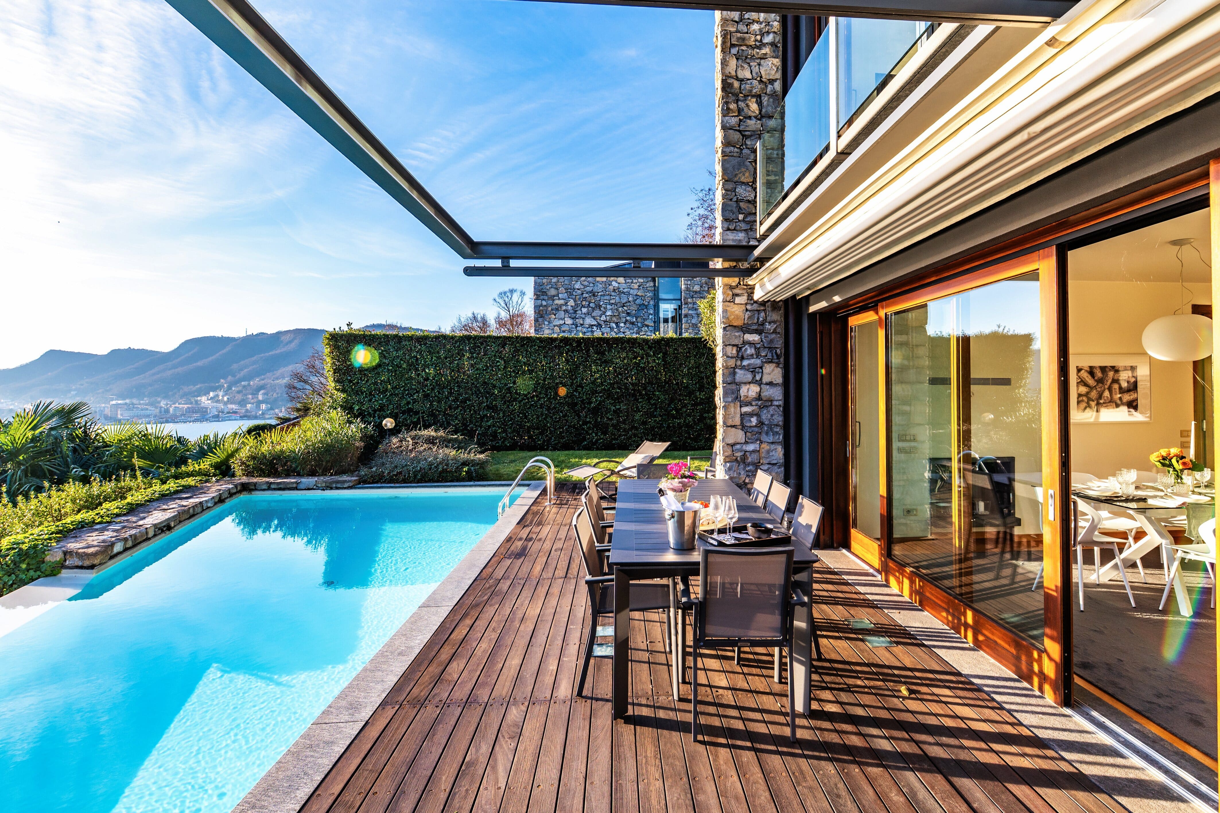 Villa Brunate Cernobbio Cernobbio: Luxury 4-Bedroom Villa with Infinity Pool and Lake Views, Cernobbio