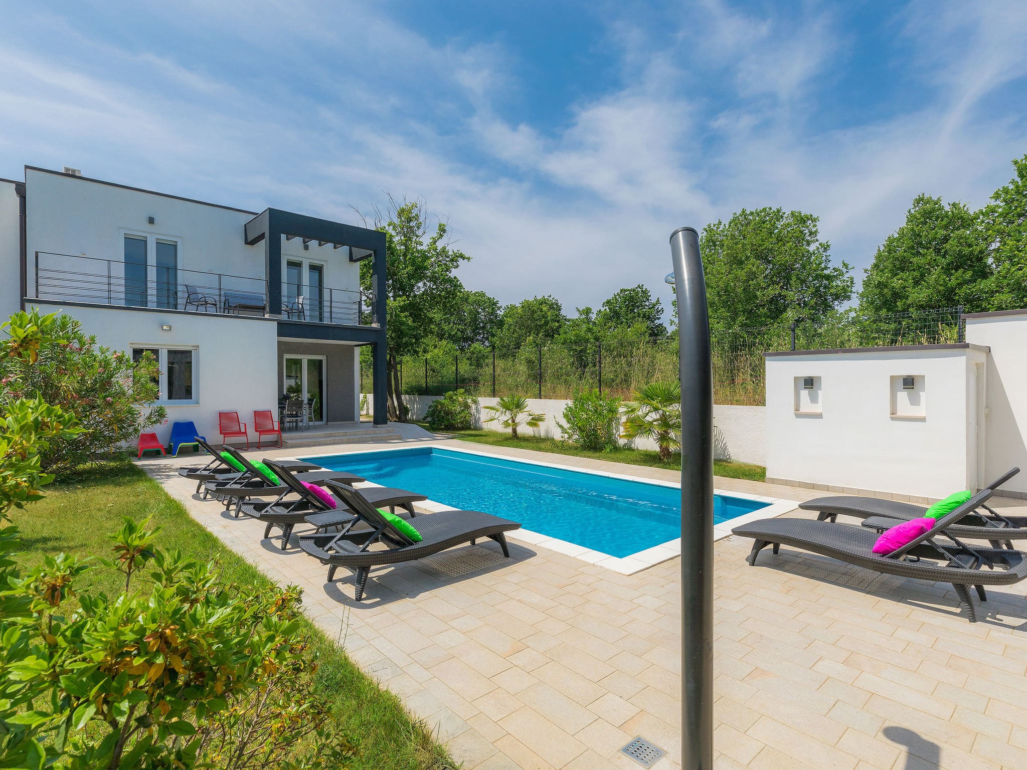 Villa Bura Medulin: Modern 3-Bedroom Holiday Villa with Private Pool and Garden in Istria Croatia