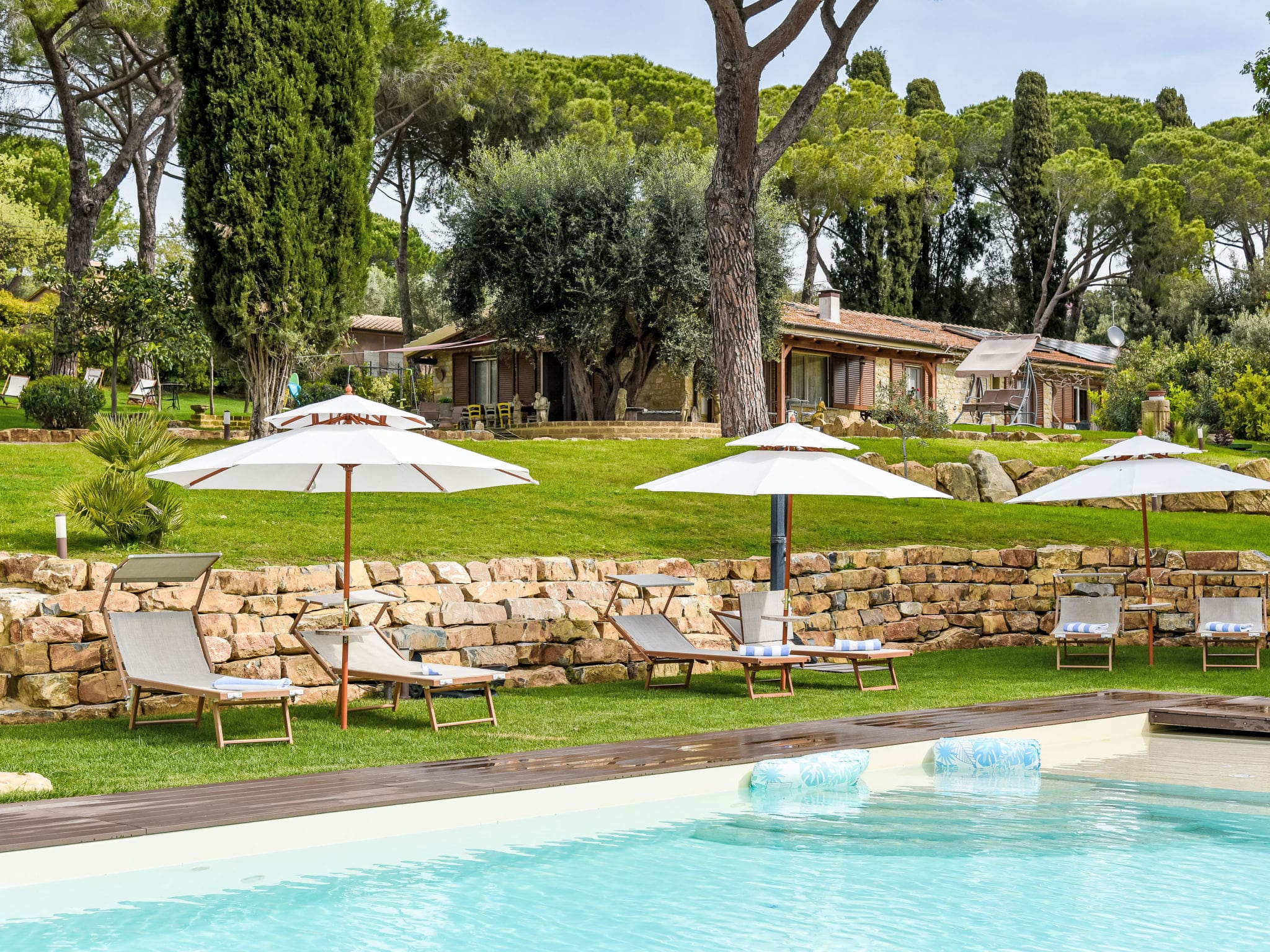 Villa Buttero Magliano: Stunning 5-Bedroom Tuscan Villa with Private Pool and Countryside Views in Southern Tuscany