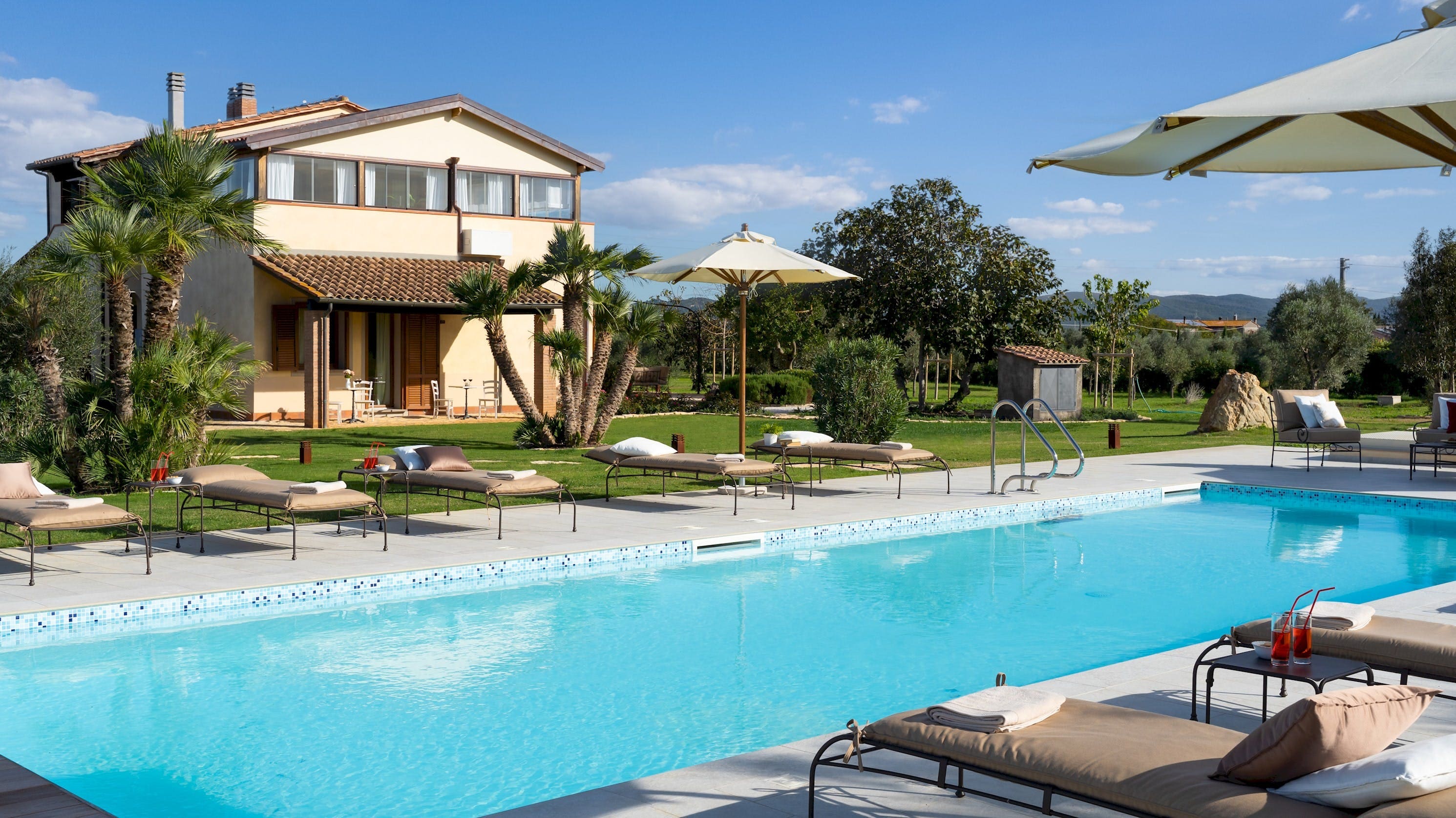 Villa Cafaggio Grosseto: Spacious 7-Bedroom Apartment with Seaview, Tuscany