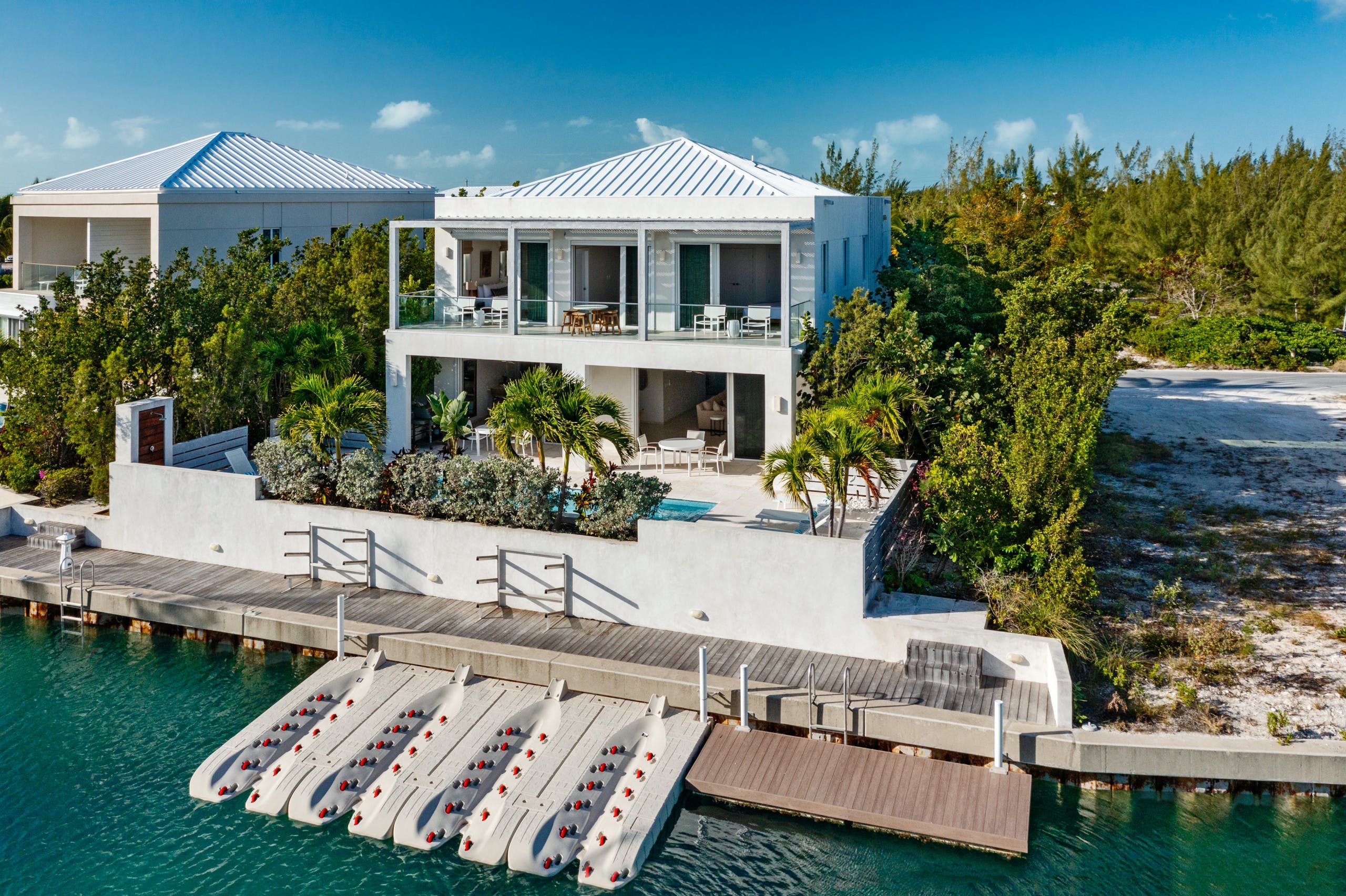 Villa Caicos Providenciales Turks and Caicos Islands: Luxury 4-Bedroom Apartment with Seaviews, Turks and Caicos