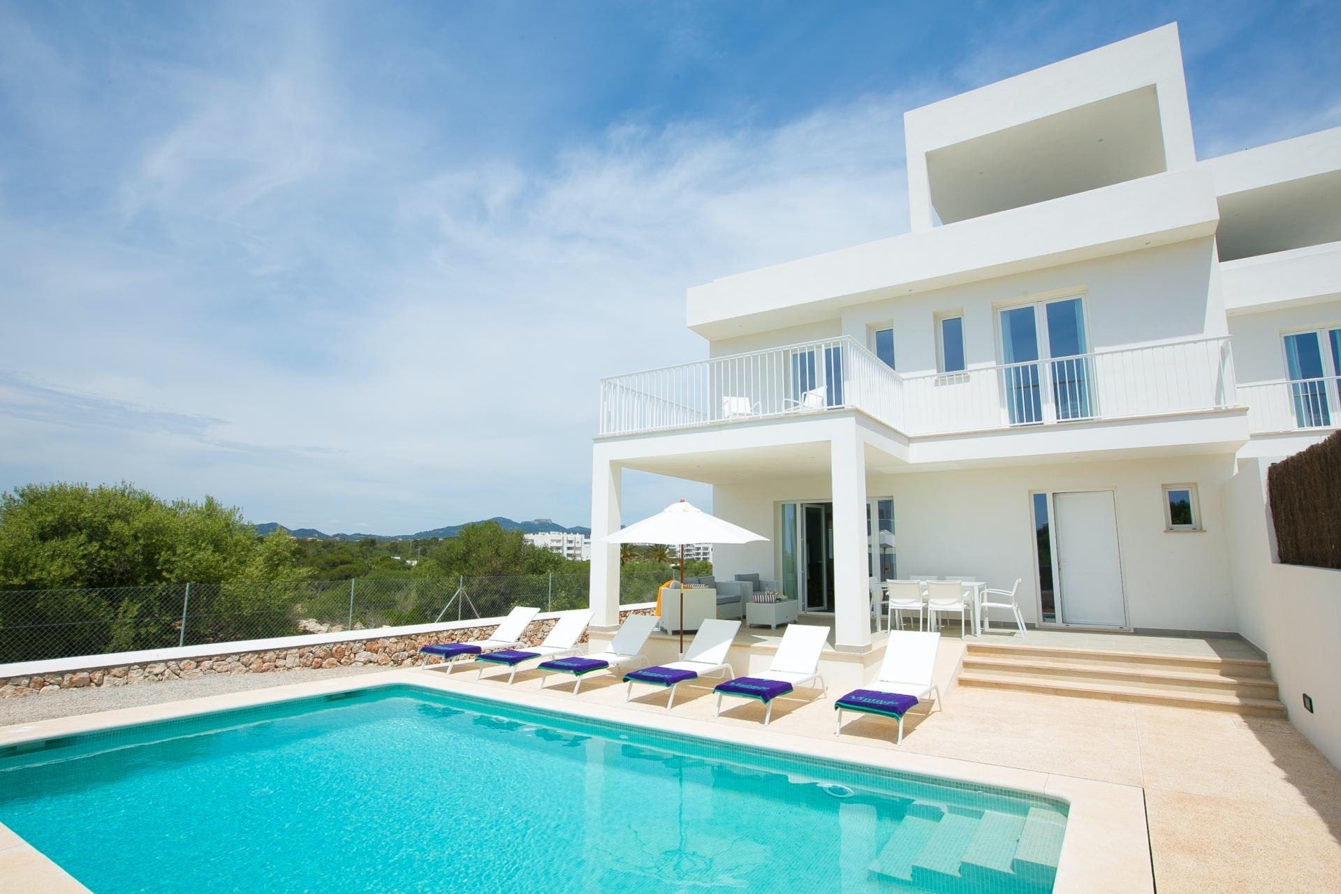 Villa Cala Esmeralda: Luxury 3-Bedroom Villa with Seaview and Pool, Cala d’Or