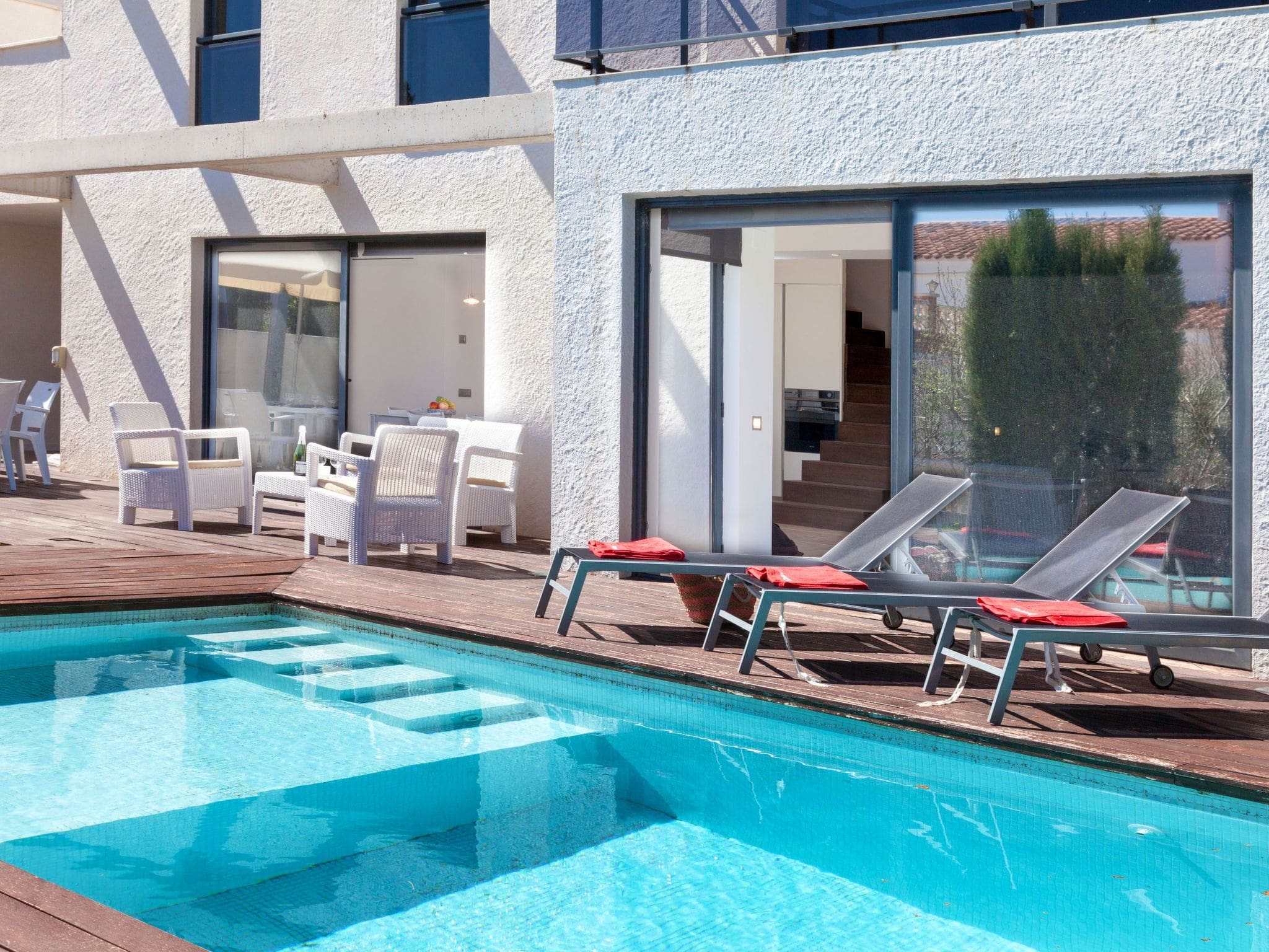 Villa Calafat Ametlla L’Ametlla de Mar: Stunning 4-Bedroom Family Villa with Private Pool and Mediterranean Gardens on Costa Dorada