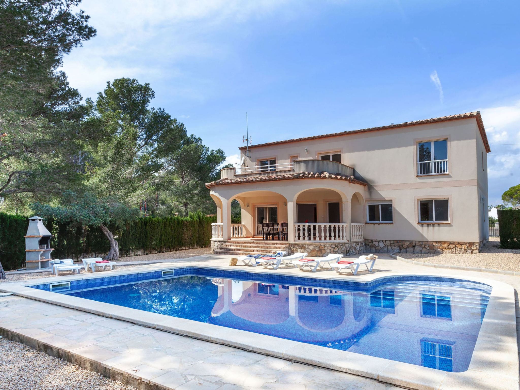 Villa Calafat Ametlla: Spacious 8-Bedroom Mediterranean Villa with Private Pool Near Costa Dorada Beaches