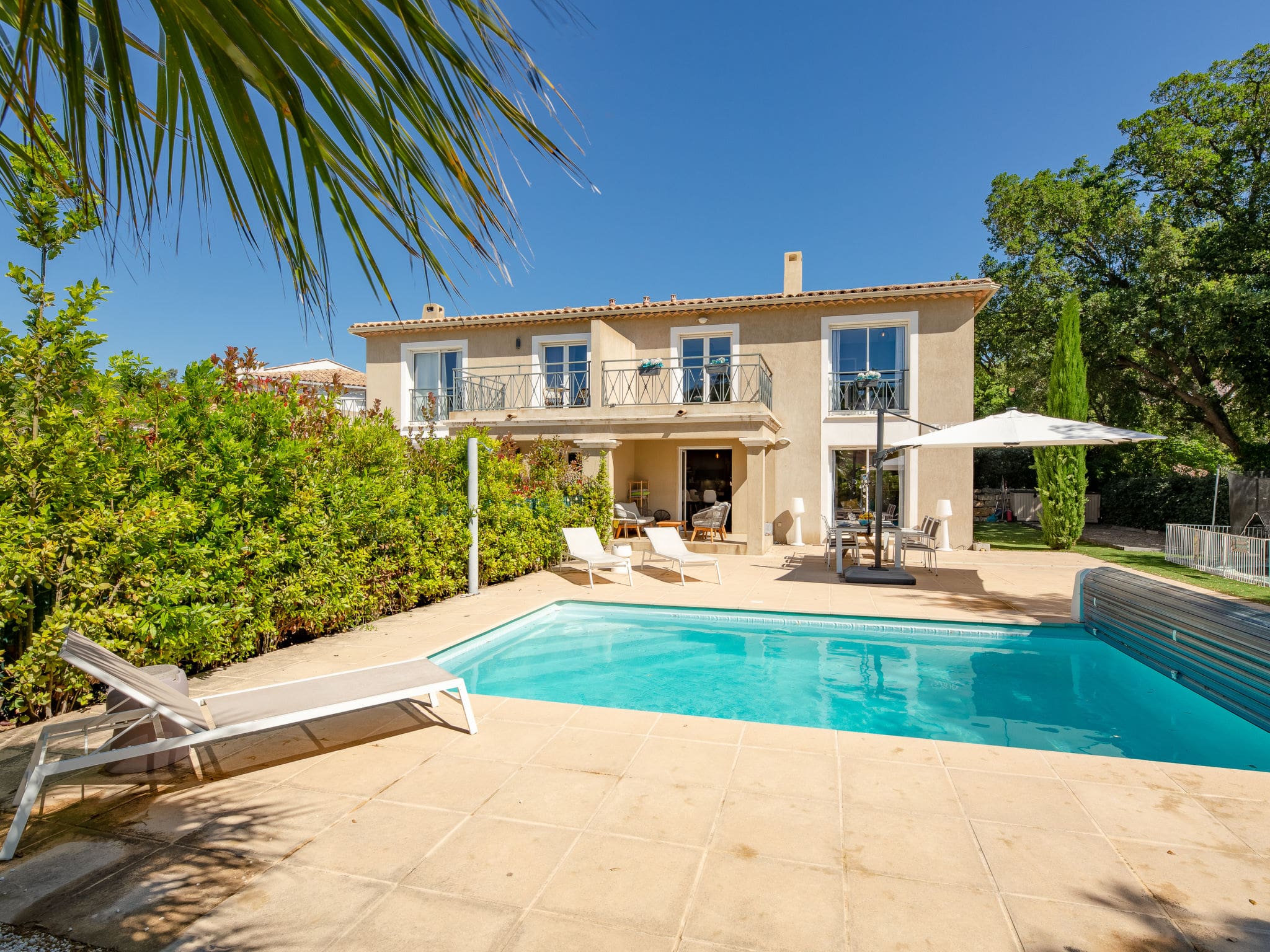 Villa Calanque Issambres: Stunning 3-Bedroom Villa with Heated Private Pool and Garden Near Mediterranean Coast