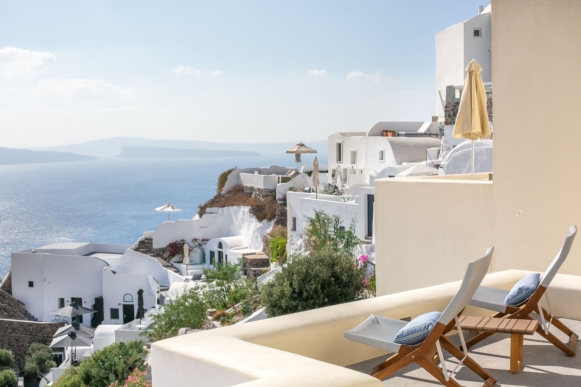 Villa Caldera Oia: Luxury 2-Bedroom Apartment with Hot Tub and Sea Views, Santorini