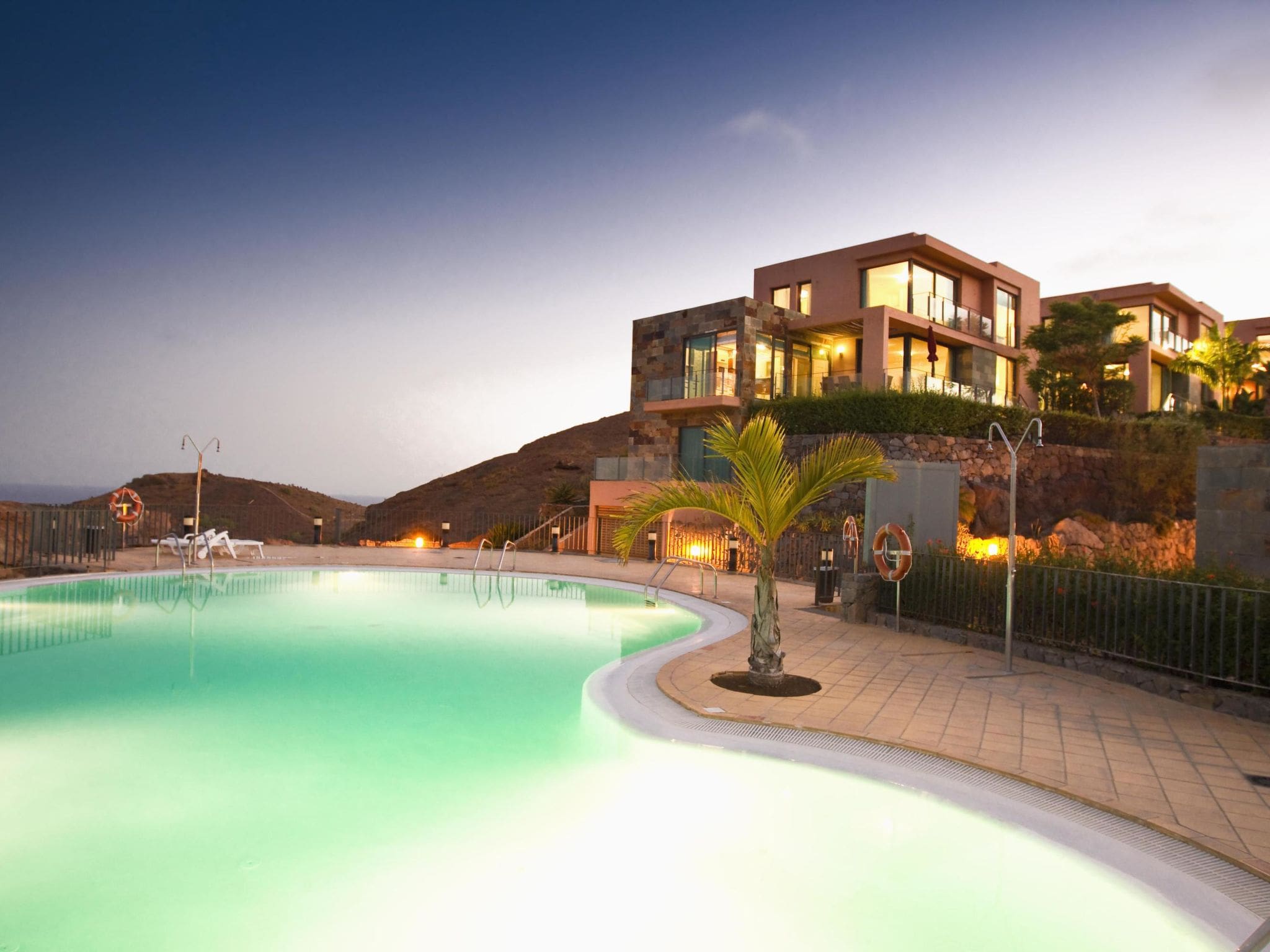 Villa Caldera Tirajana: Modern 3-Bedroom Villa with Heated Pool at Salobre Resort Gran Canaria