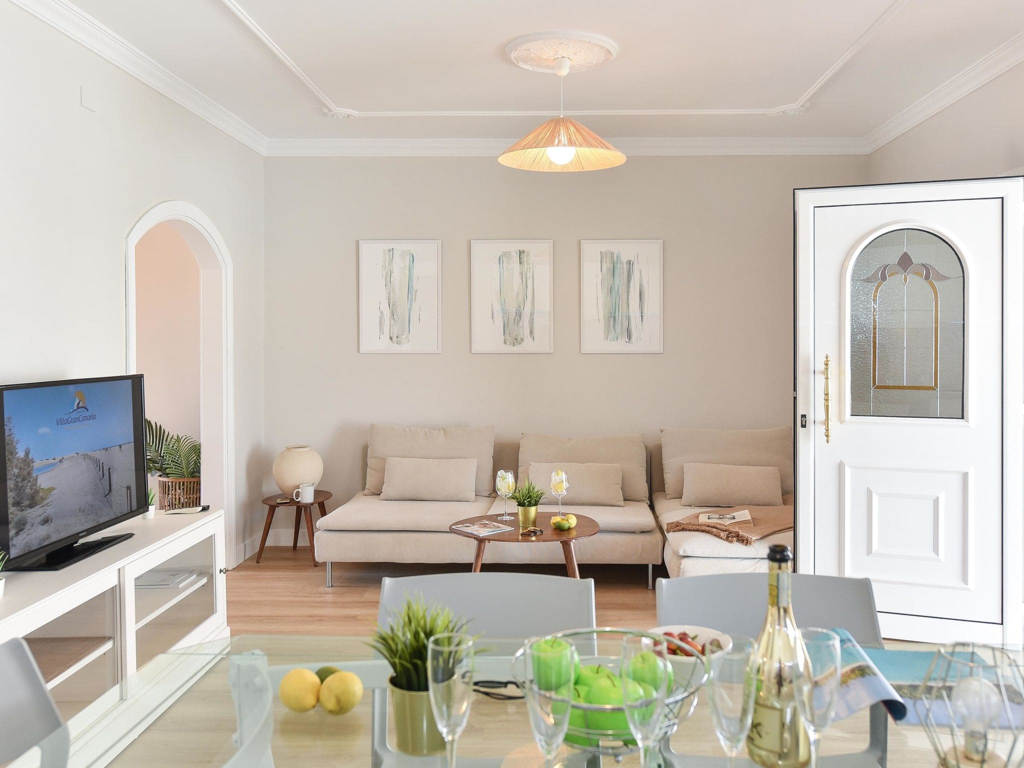 Villa Calima Inglés: Stunning 4-Bedroom Villa with Private Pool and Central Location in Gran Canaria Spain