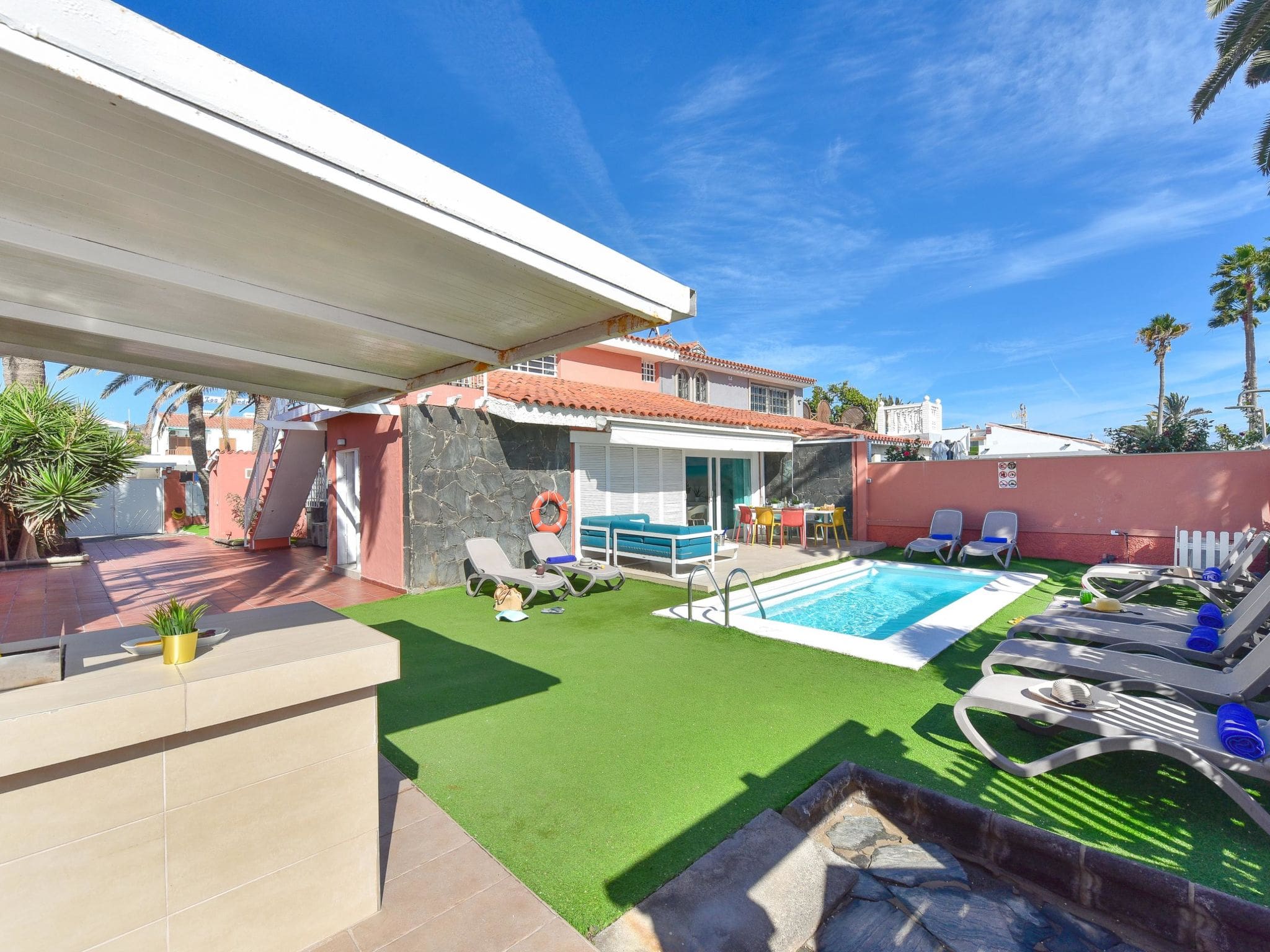 Villa Calima Maspalomas: Spectacular 5-Bedroom Beachfront Villa with Private Pool and Sea Views in Gran Canaria