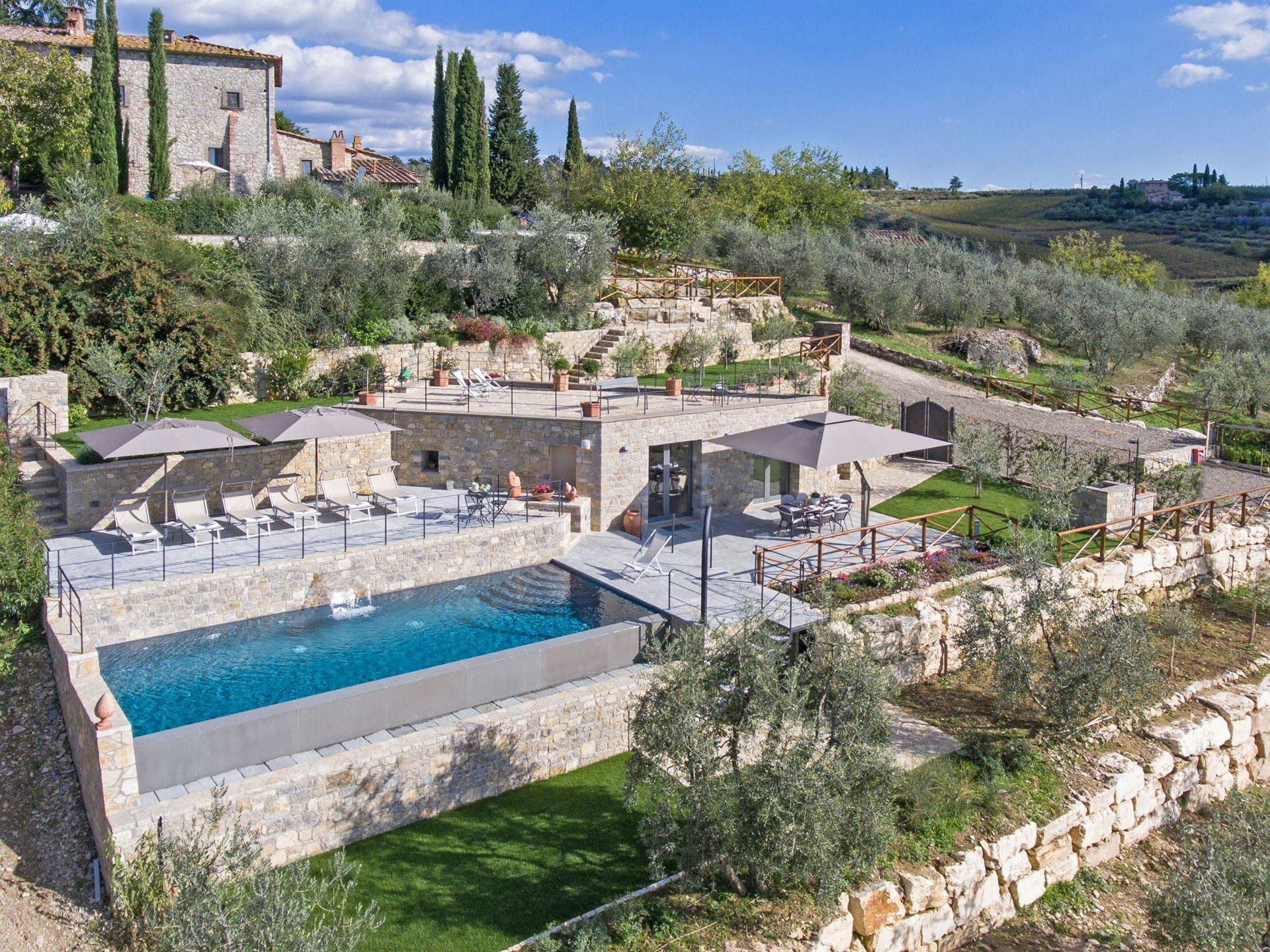 Villa Calzaiolo Gaiole: Luxury 3-Bedroom Villa with Private Pool and Family Amenities, Chianti