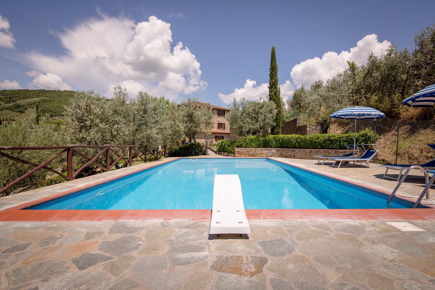 Villa Camucia Cortona: 8-Bedroom Villa with Private Pool and Terrace, Tuscany