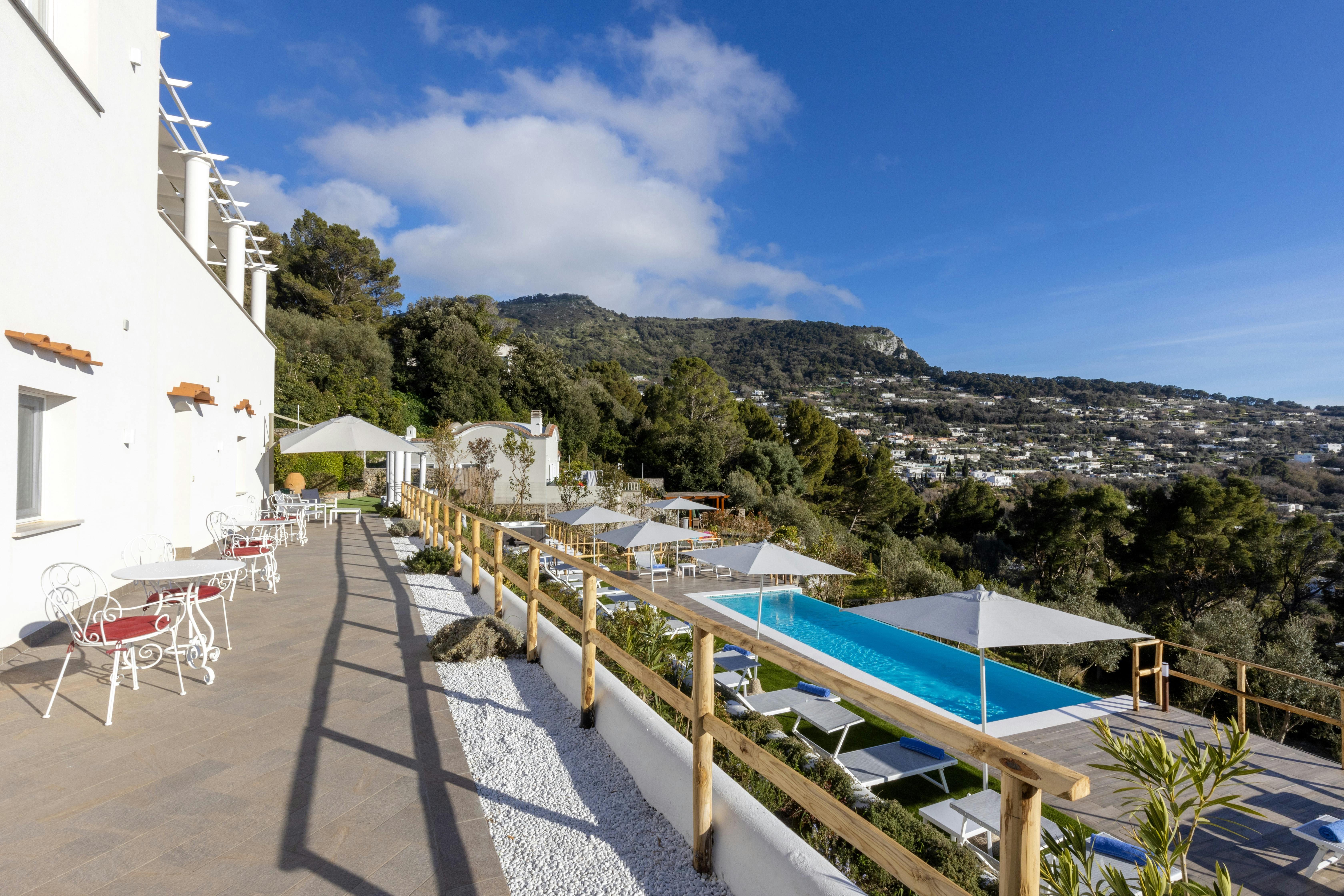 Villa Carpi Capri: 6-Bedroom Luxury Villa with Seaview and Pool, Capri