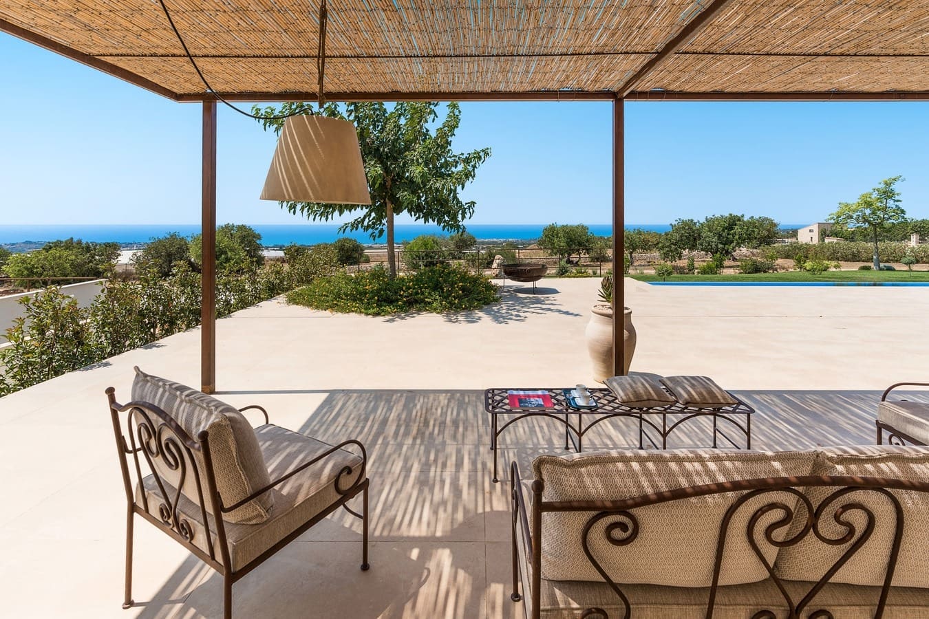 Villa Carrubo Scicli: Chic 3-Bedroom Villa with Sea Views and Pool, Sicily