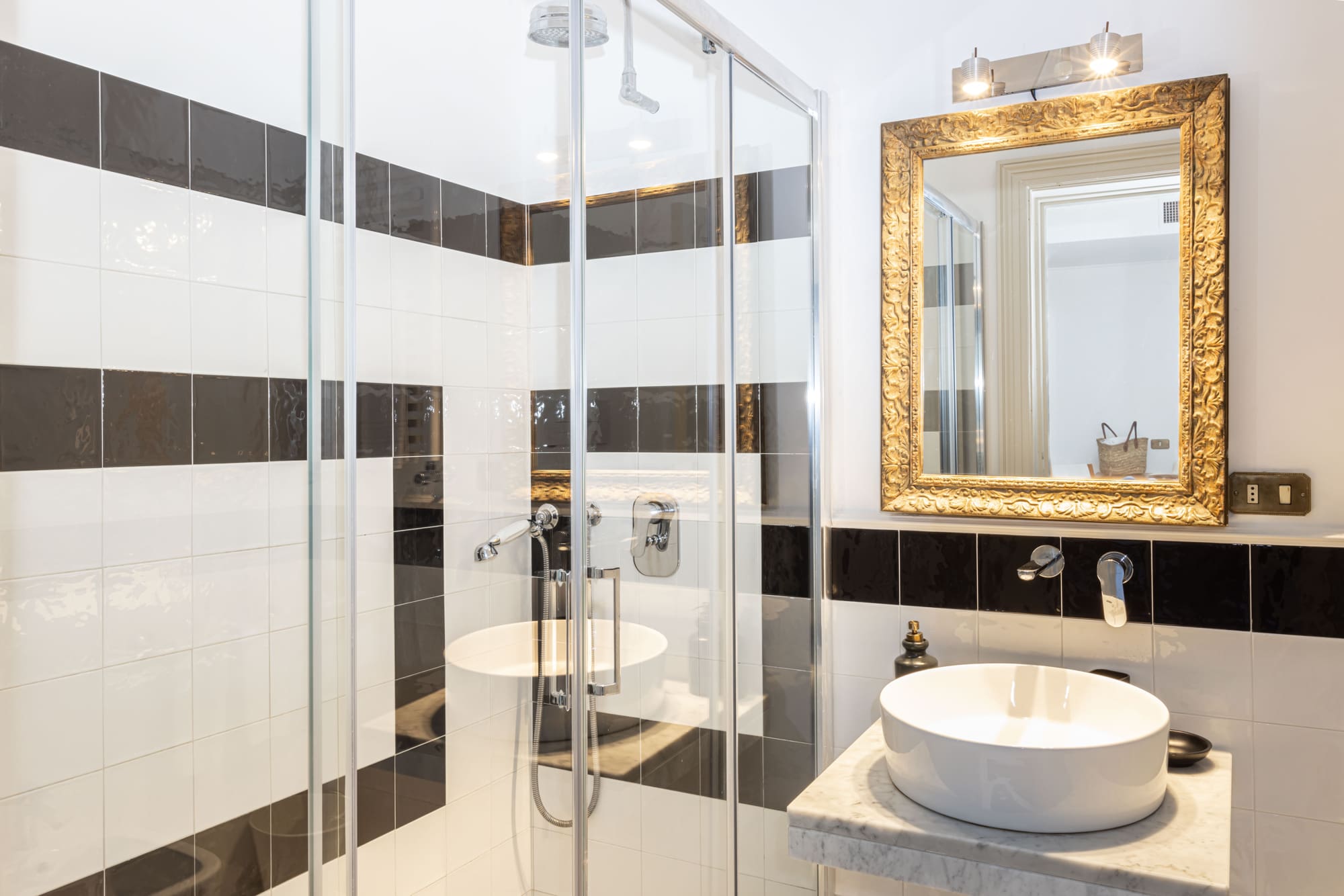 Villa Caruso Sorrento Sorrento: Luxury 3-Bedroom Villa with Hot Tub and Sea Views, Sorrento