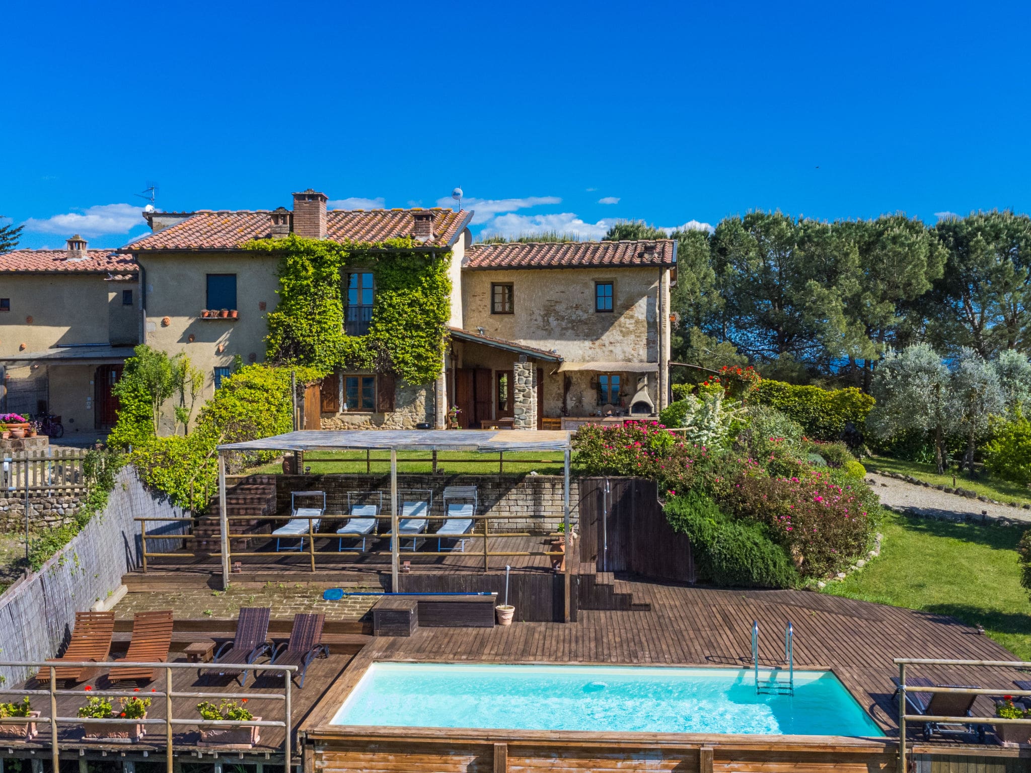 Villa Casaglia San Gimignano: Magnificent Four-Bedroom Country Villa with Private Pool and Panoramic Tuscan Views