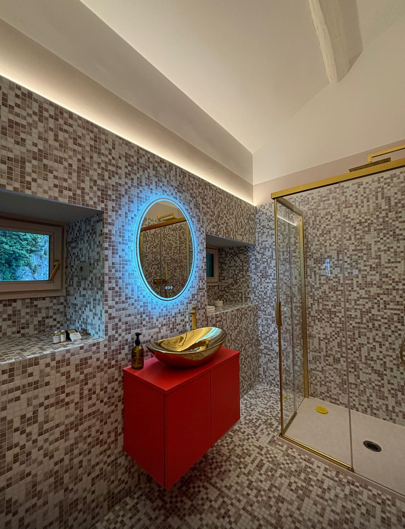 Villa Castagna Menaggio: Charming 1-Bedroom Villa with Lake Views, Como