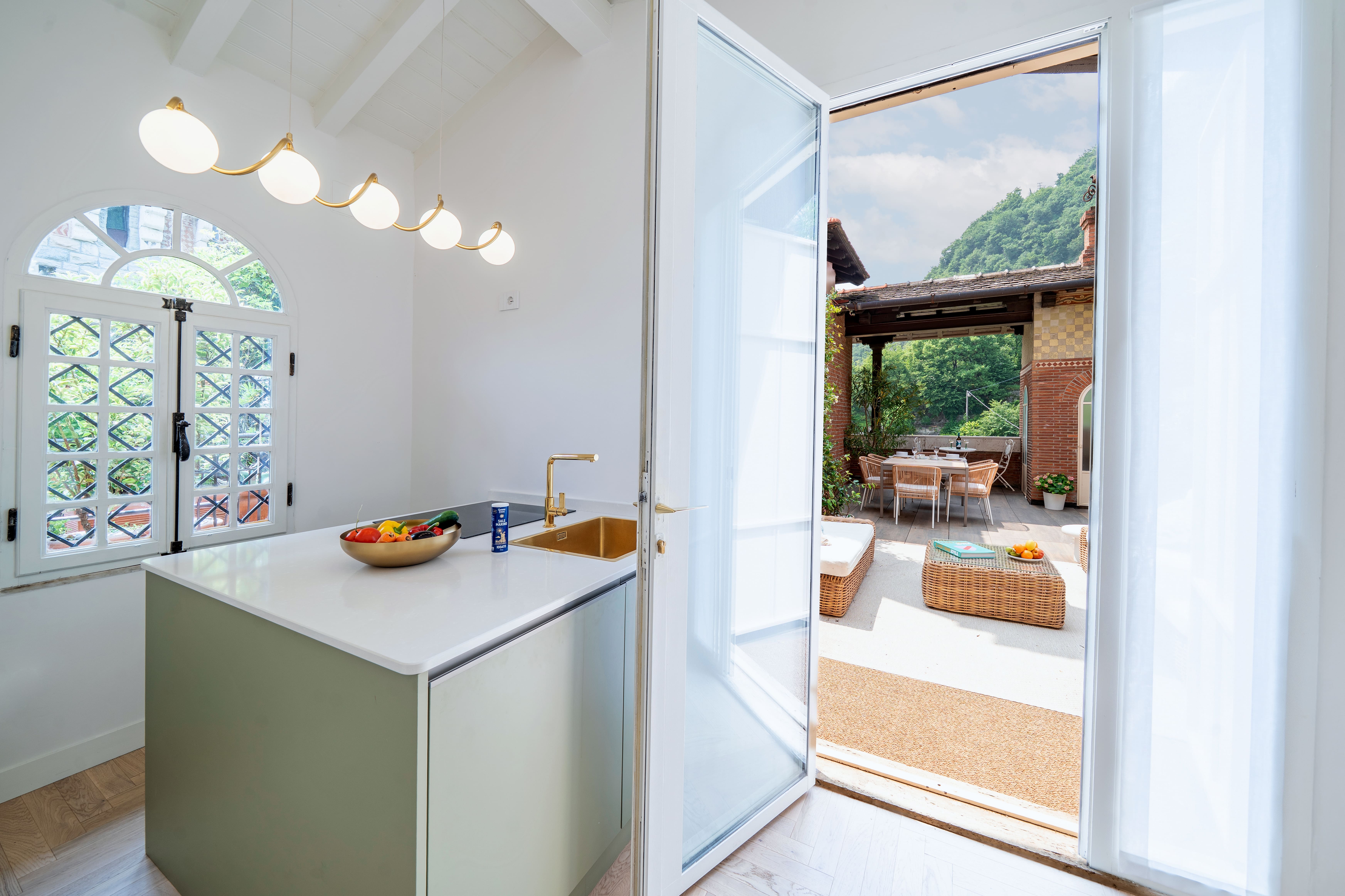 Villa Castagna Menaggio: Charming 1-Bedroom Villa with Lake Views, Como