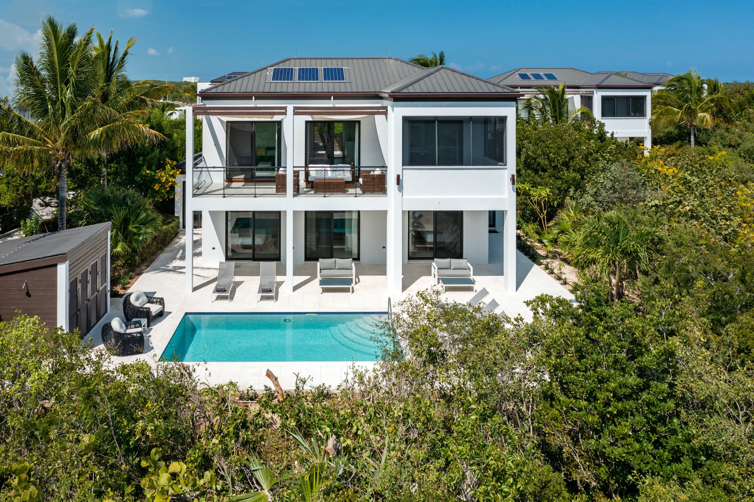 Villa Casuarina Providenciales Turks and Caicos Islands: Luxury 4-Bedroom Apartment with Seaview and Pool, Turks and Caicos Islands